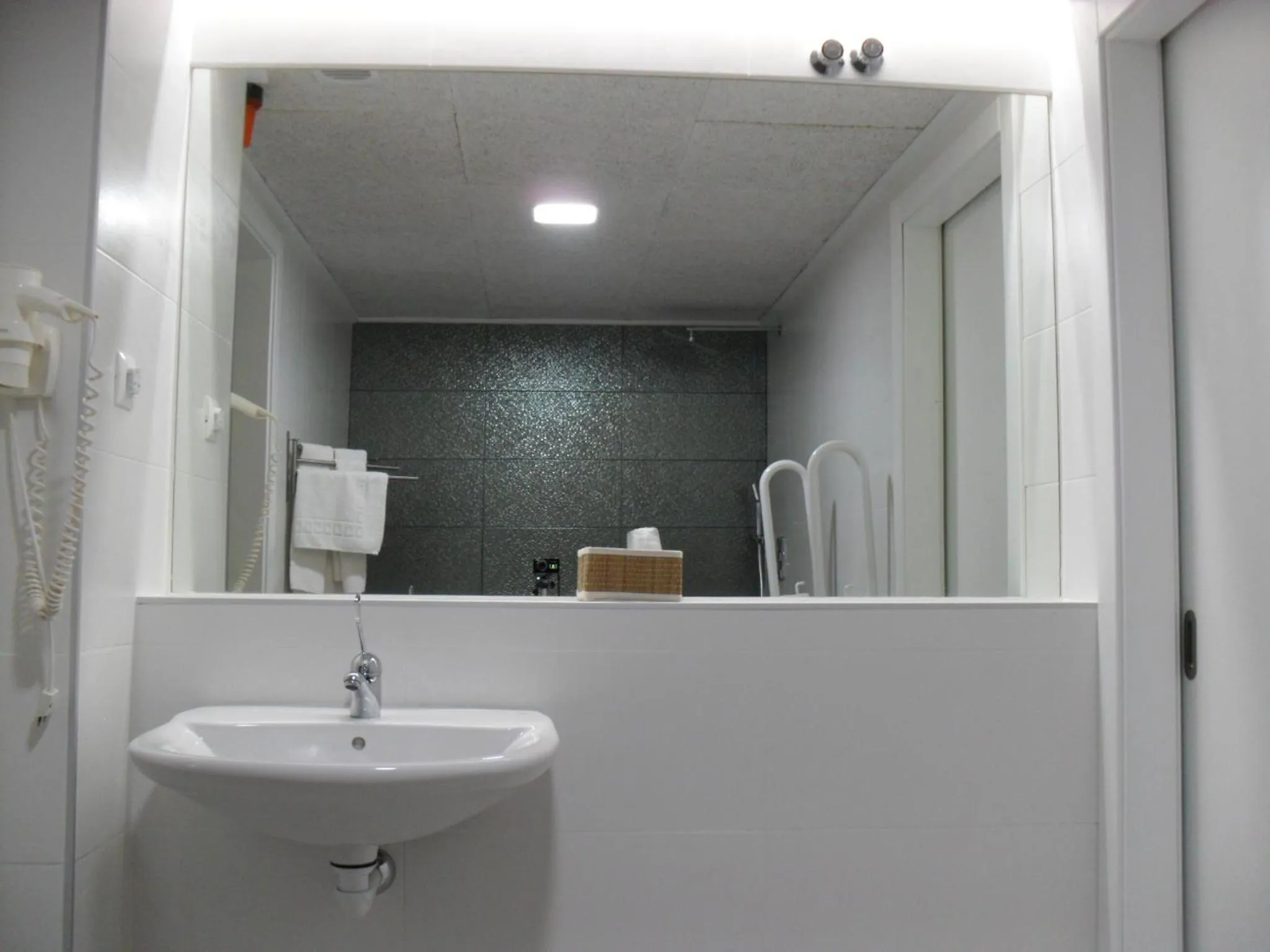 Bathroom in Hotel Lo Monte