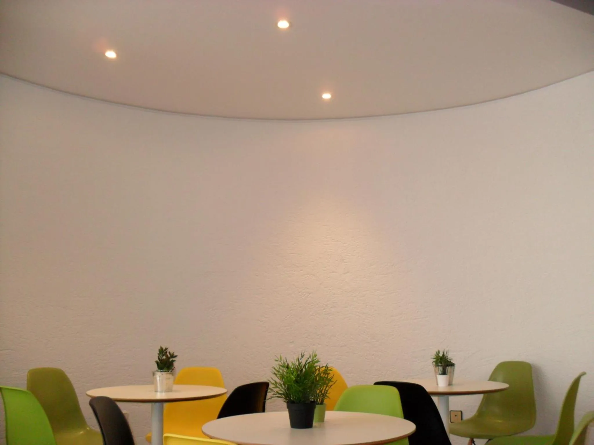 Communal lounge/ TV room in Hotel Lo Monte