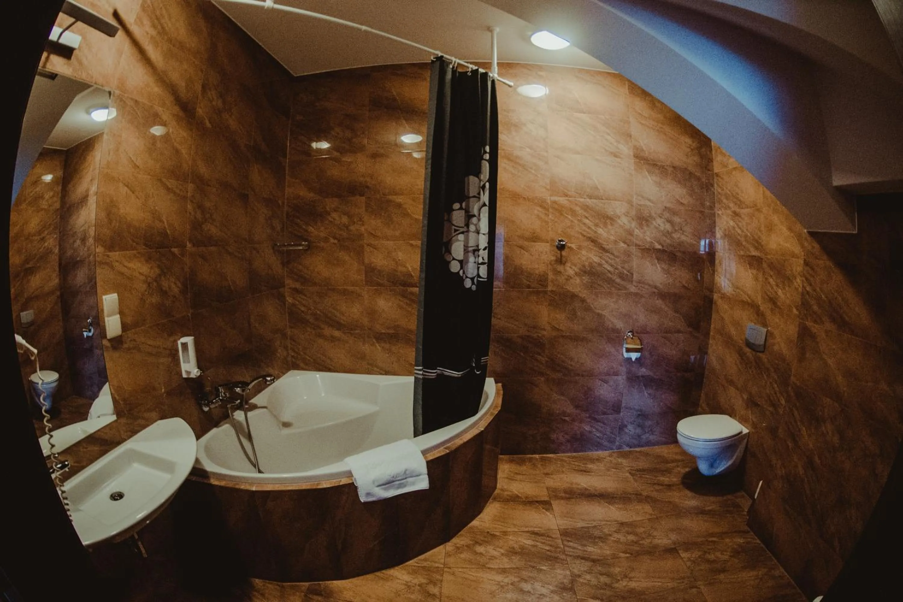 Centrum Bankietowo - Hotelowe "Perła"