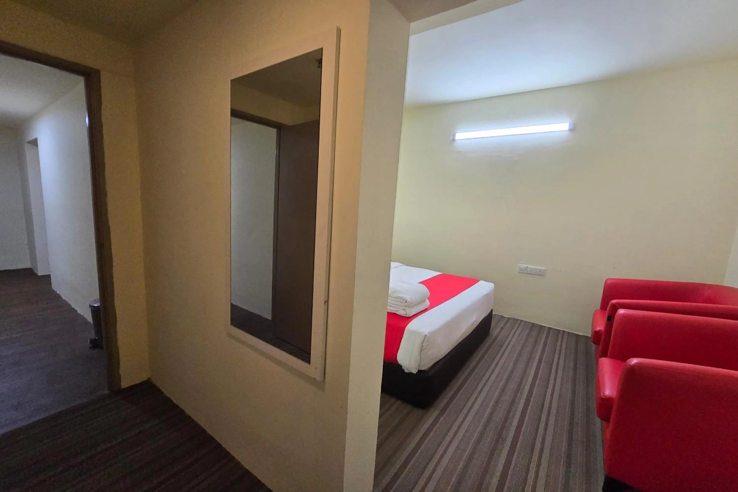Bedroom, Bed in Hotel Seri Warisan Melaka, Stadium Hang Tuah
