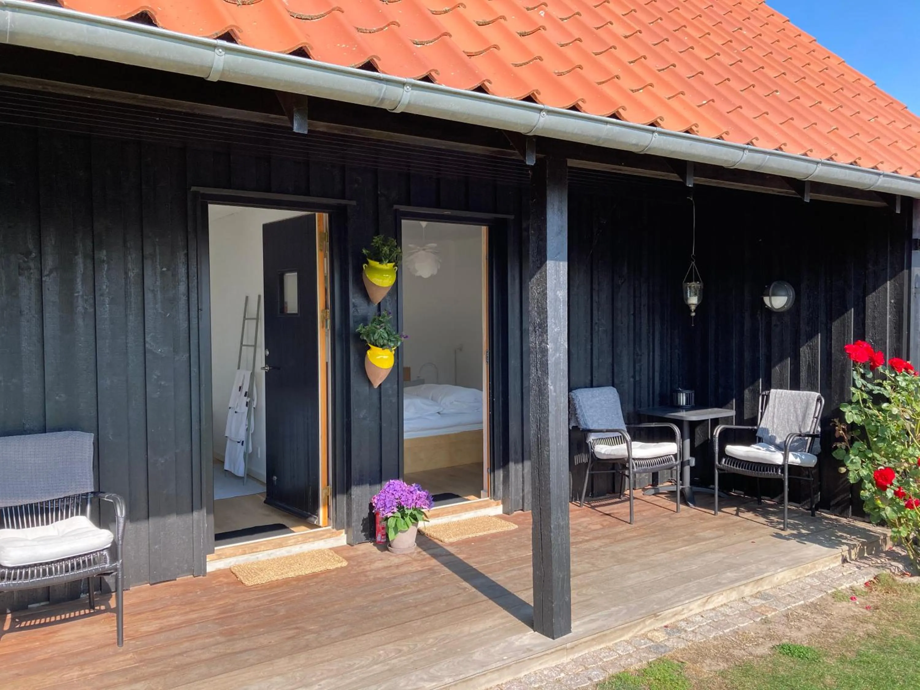 Facade/entrance in Troense Bed and Breakfast by the sea