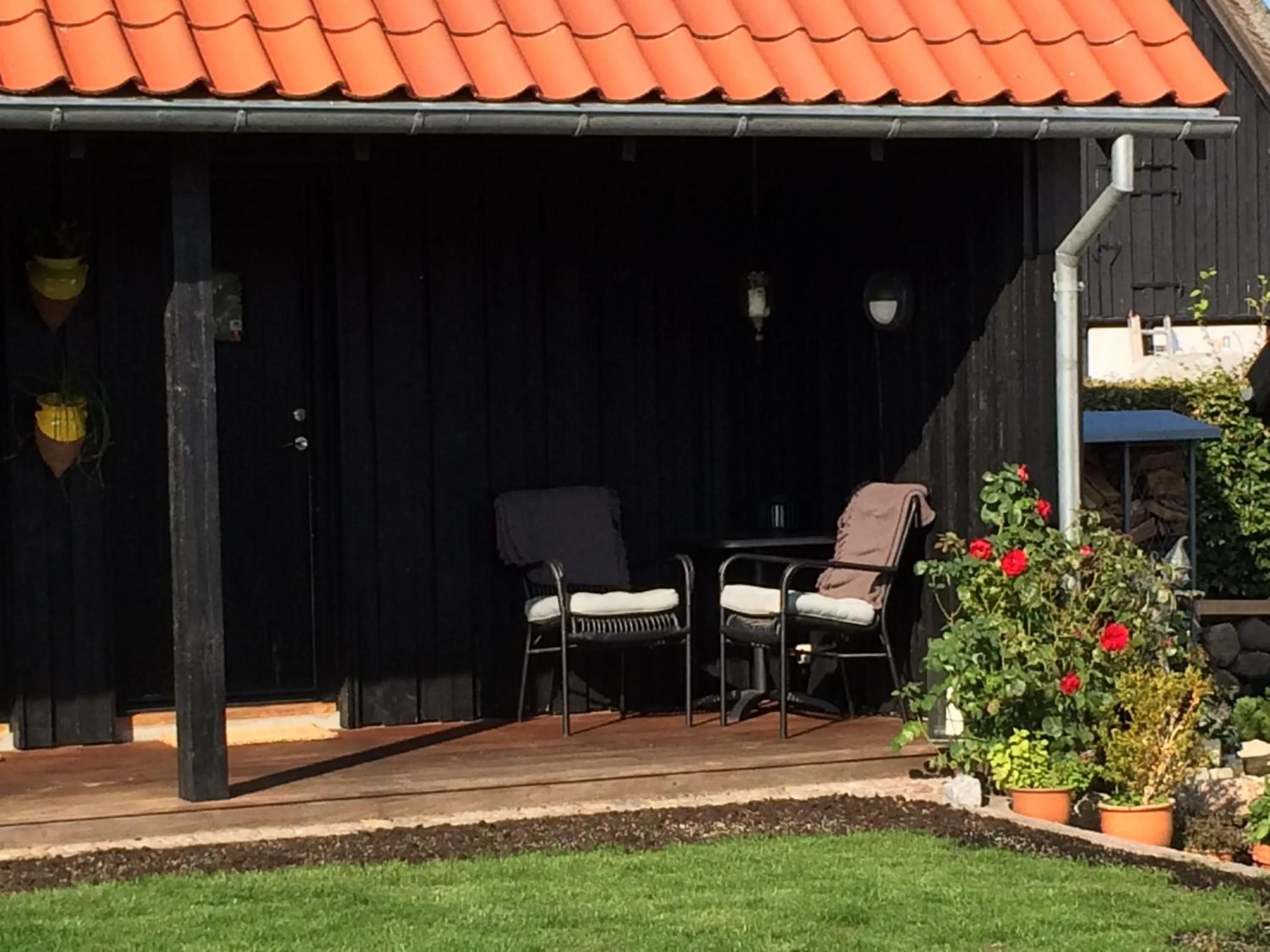 Seating area in Troense Bed and Breakfast by the sea