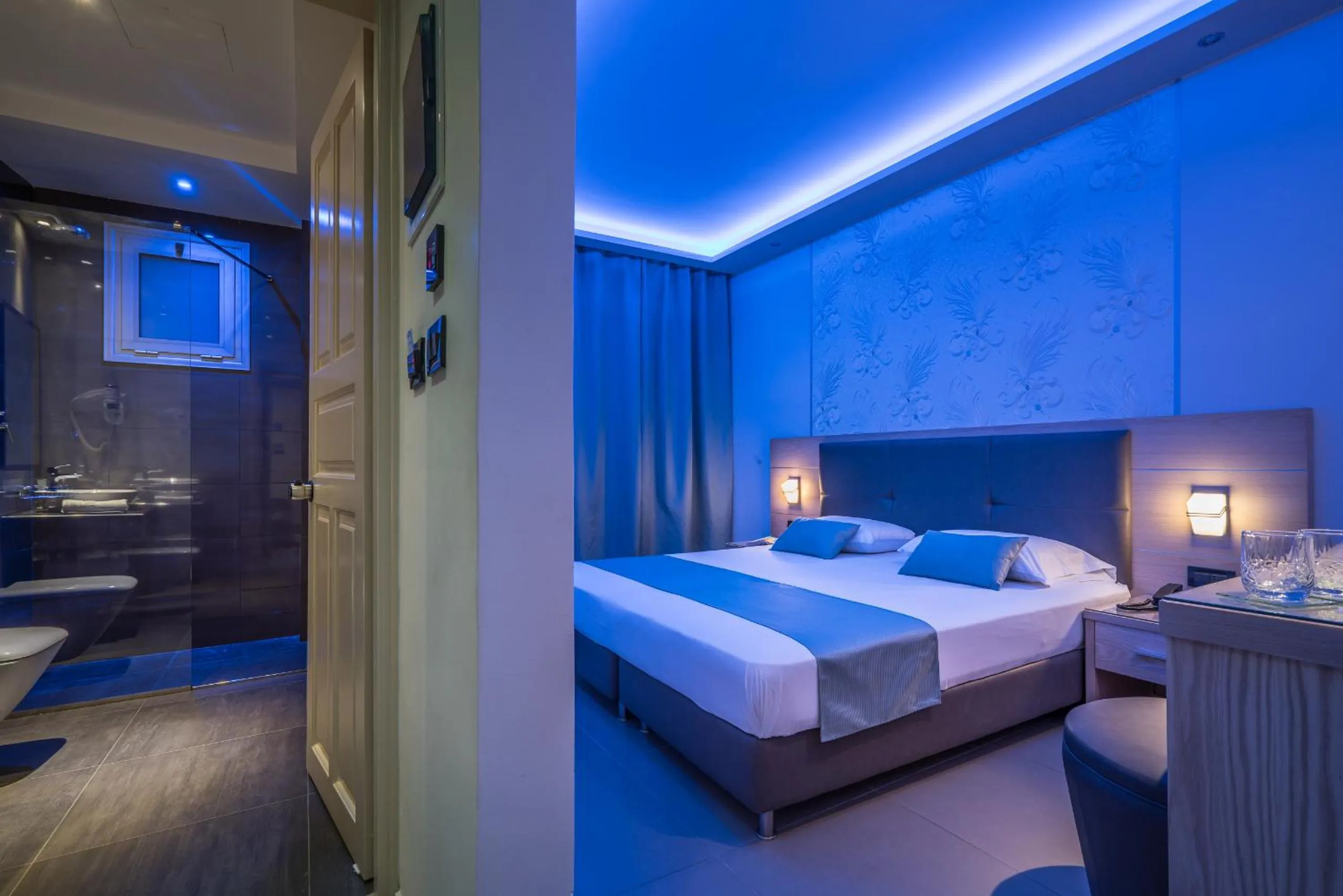 Photo of the whole room, Bed in Tzante Hotel Zakynthos, Adults Only