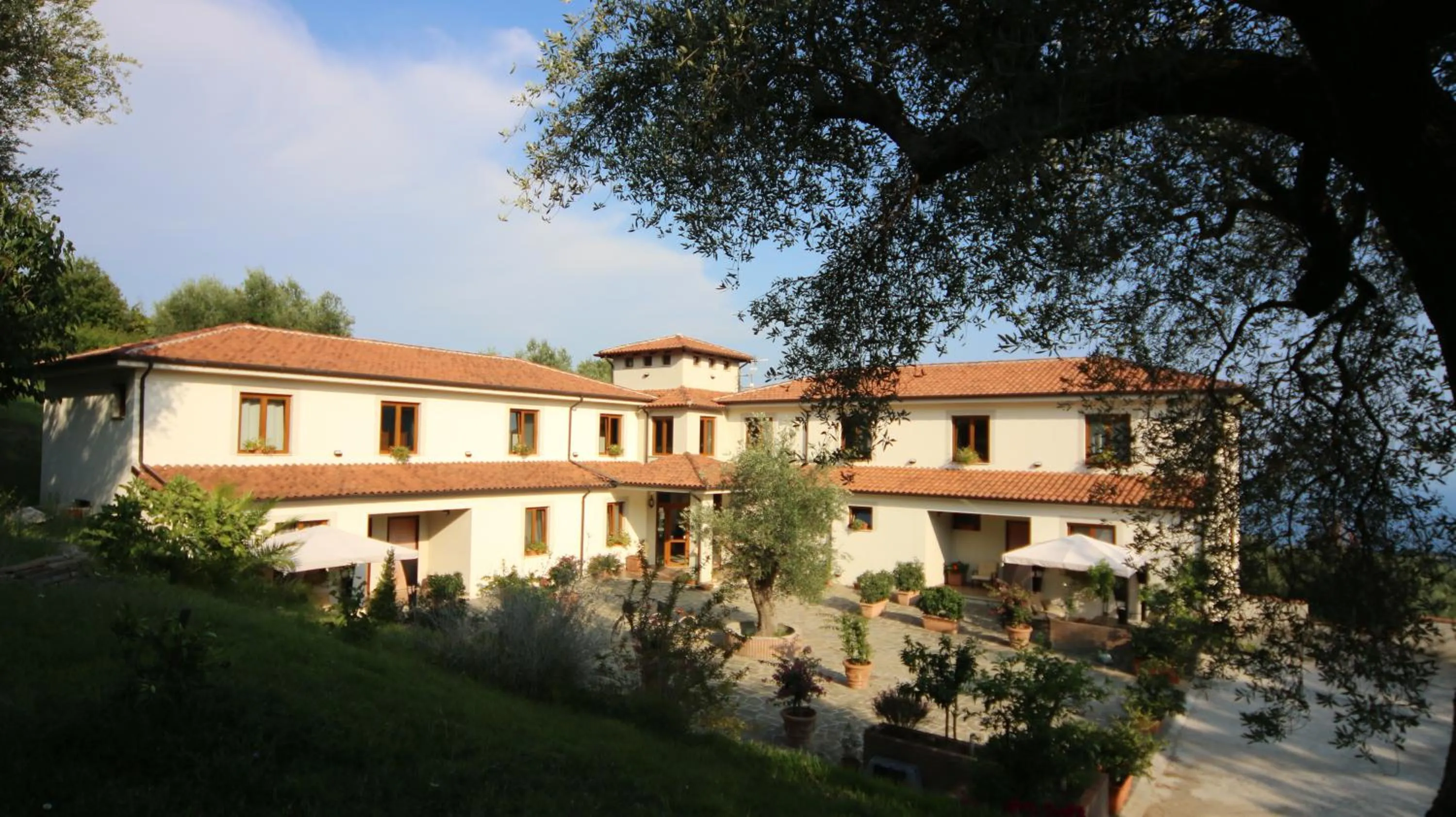 Facade/entrance in Tenuta Terre di Bosco Oasi di Relax nel Cilento