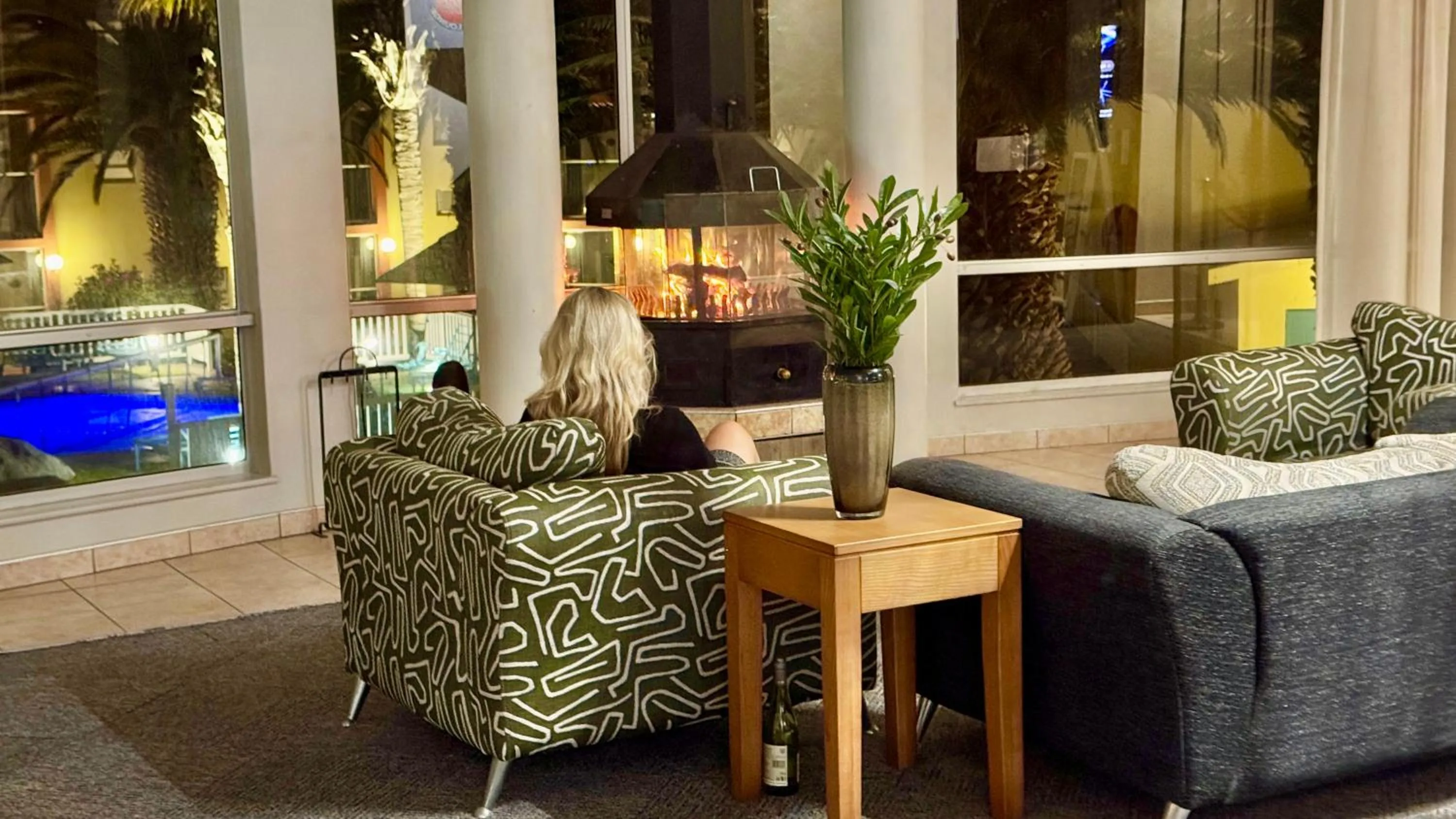 Lounge or bar in Lüderitz Nest Hotel