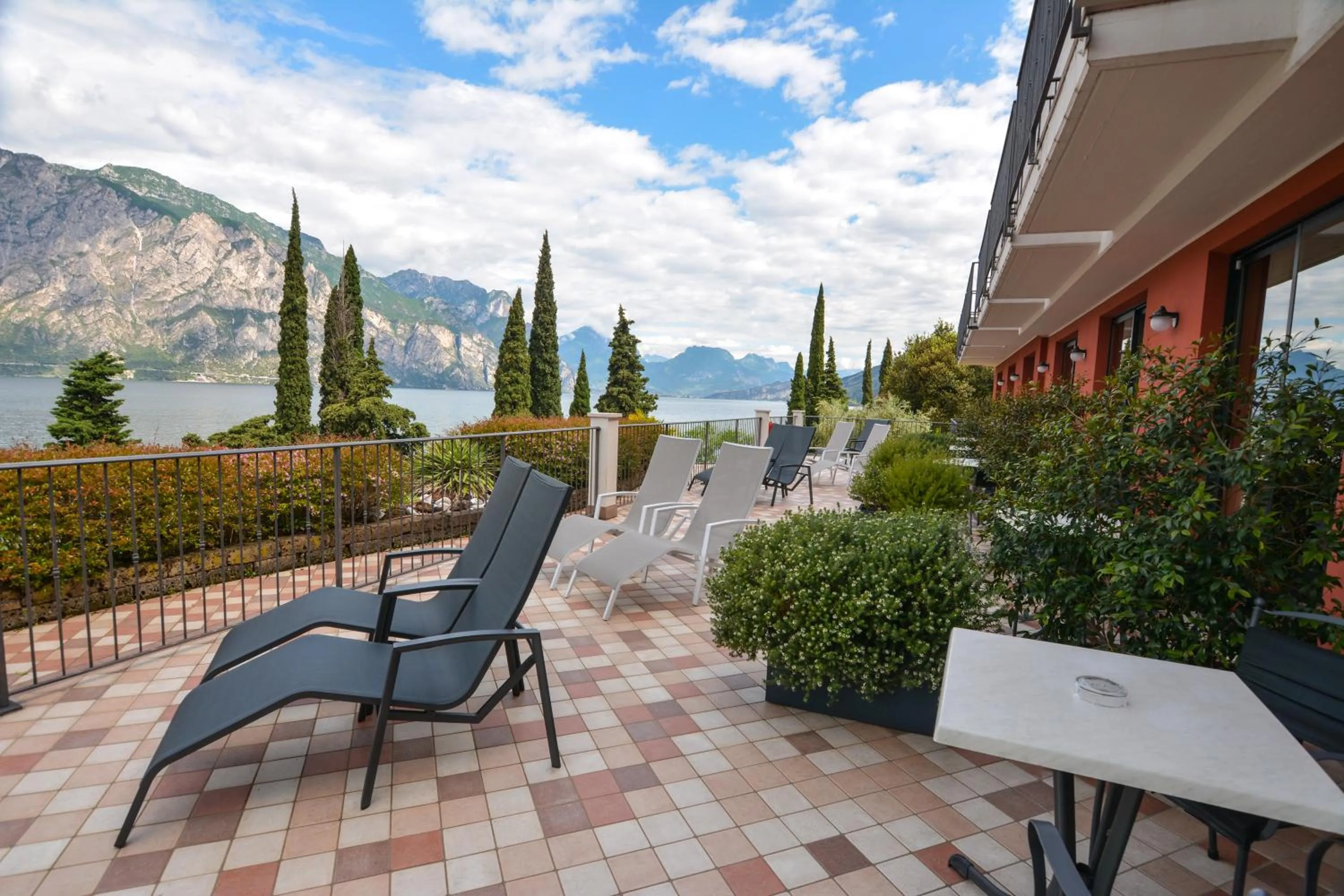 Natural landscape in Hotel Oasi Beach