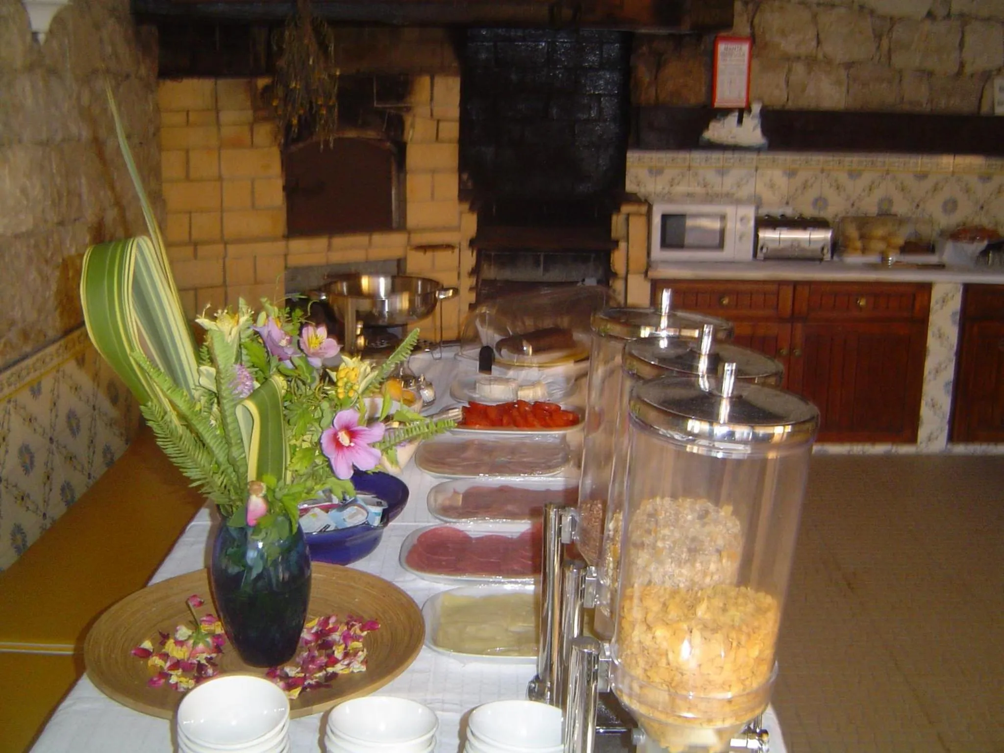 Buffet breakfast in Quinta dos Oliveiras