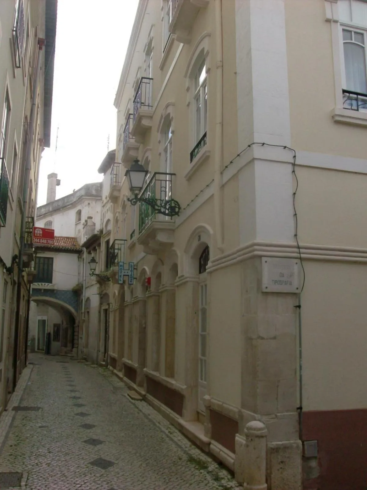 Facade/entrance in Hotel Leiriense