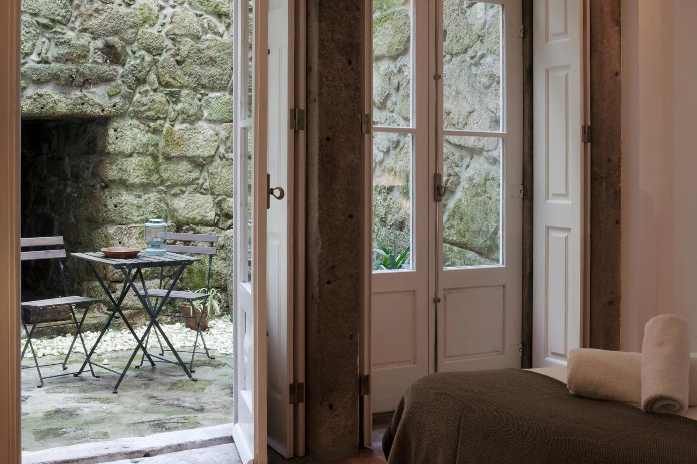 Patio in Cale Guest House