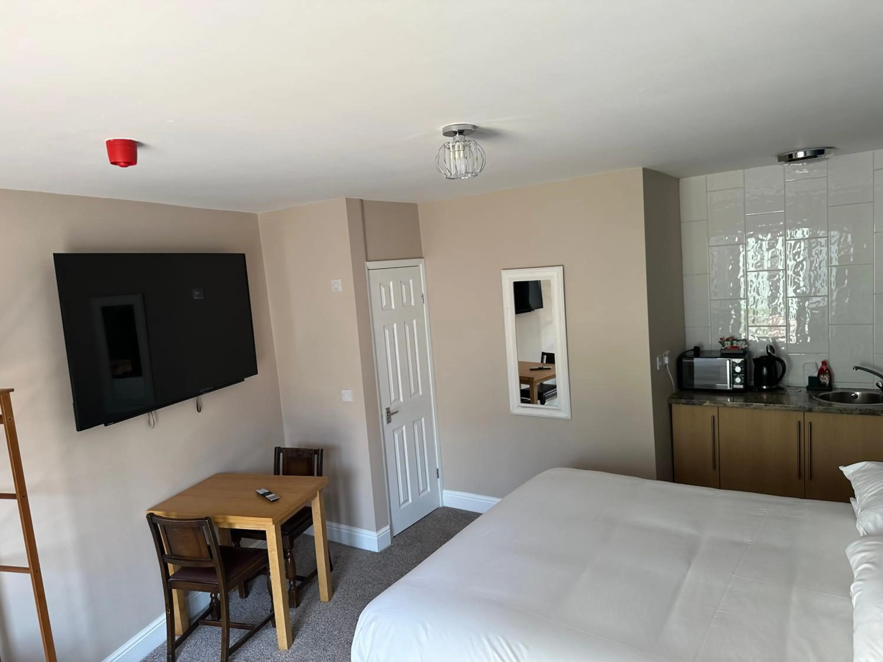 TV and multimedia, Bed in The Olive