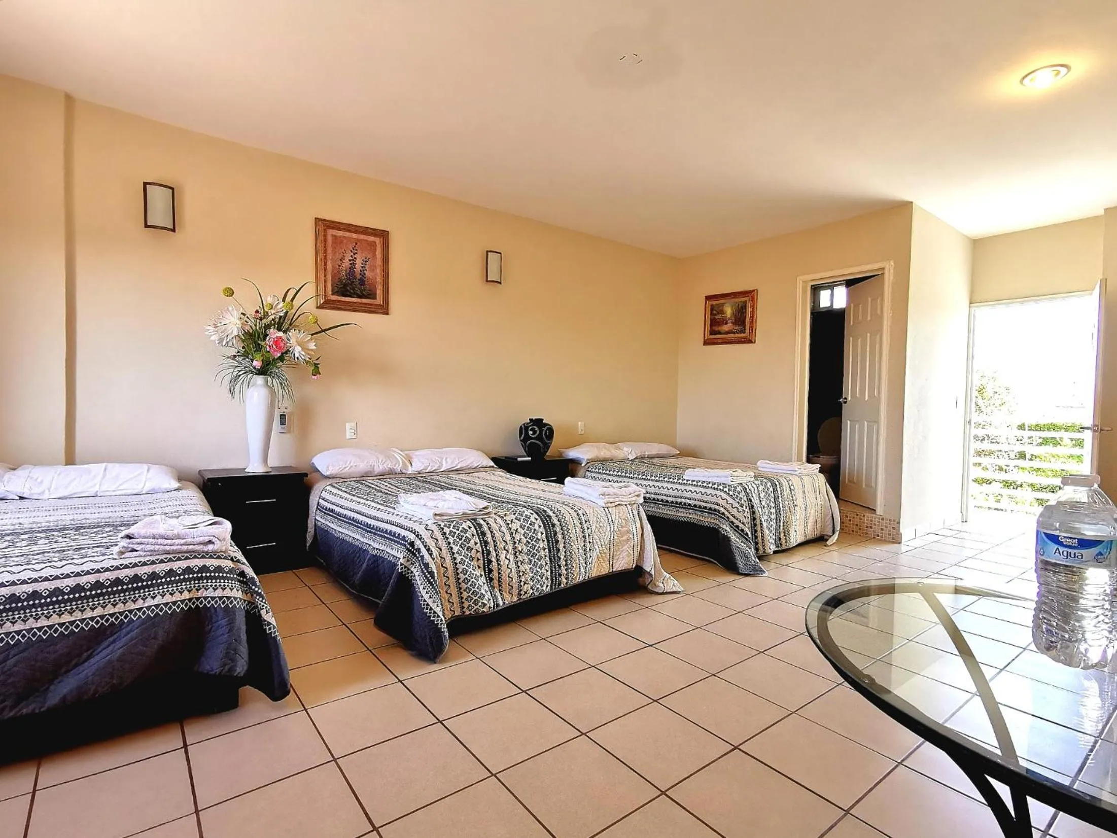 Bed in Hotel La Estancia