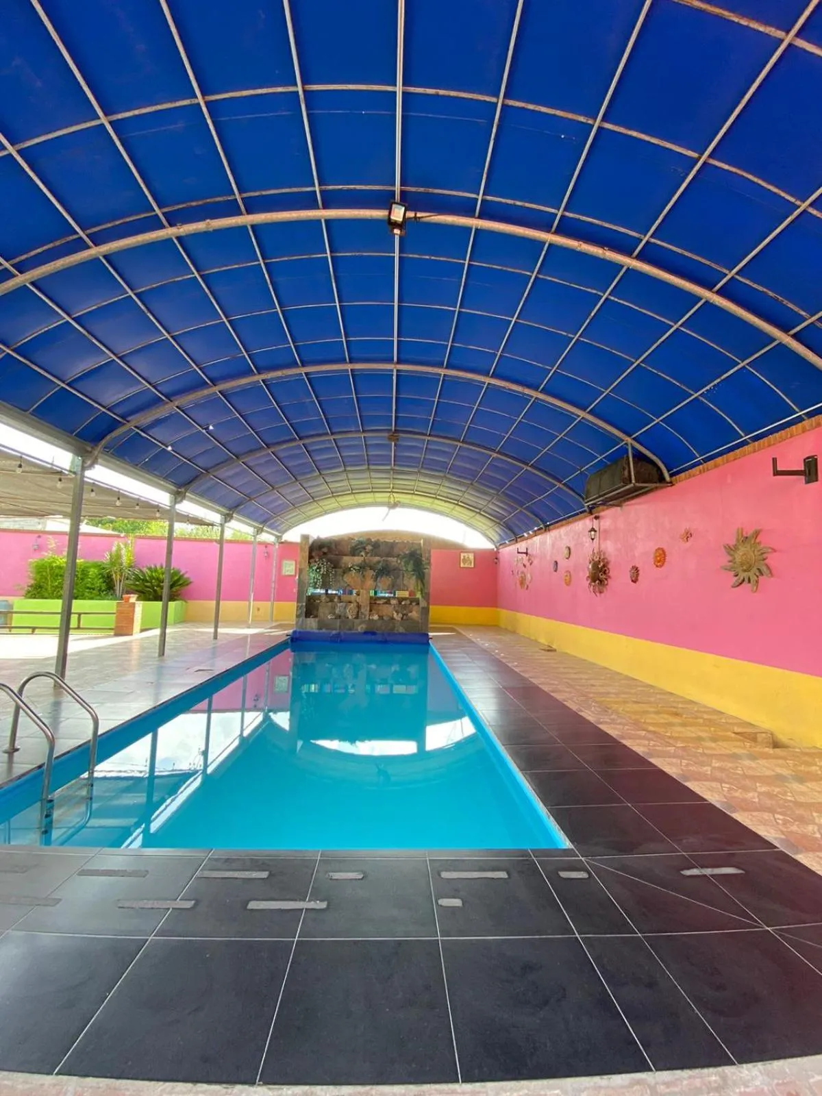 Swimming pool in Hotel La Estancia