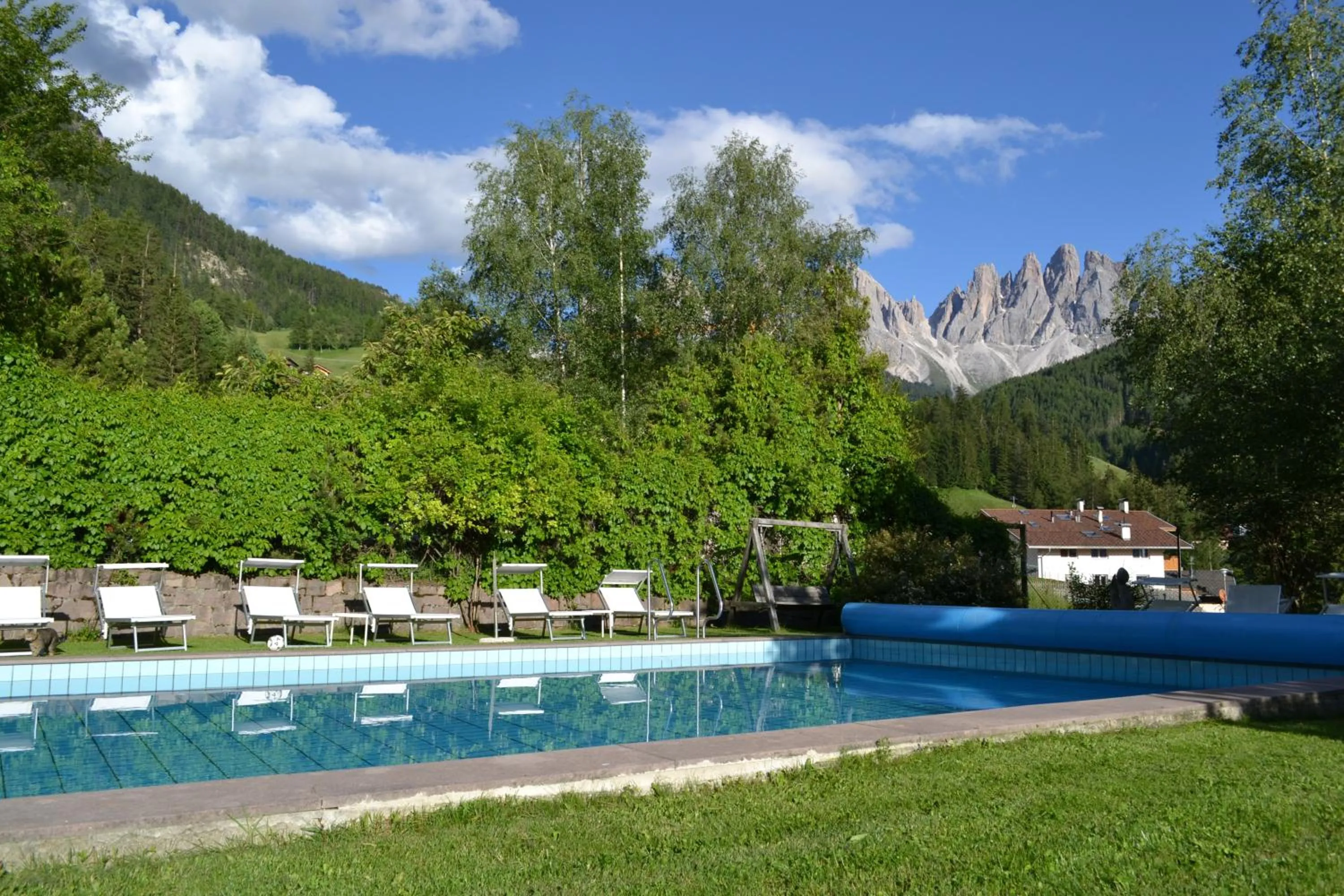 Swimming pool in Hotel Tyrol
