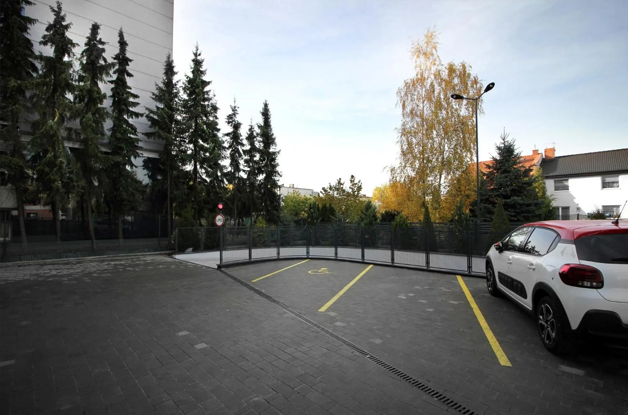 Property building in Lemon Plaza Hotel