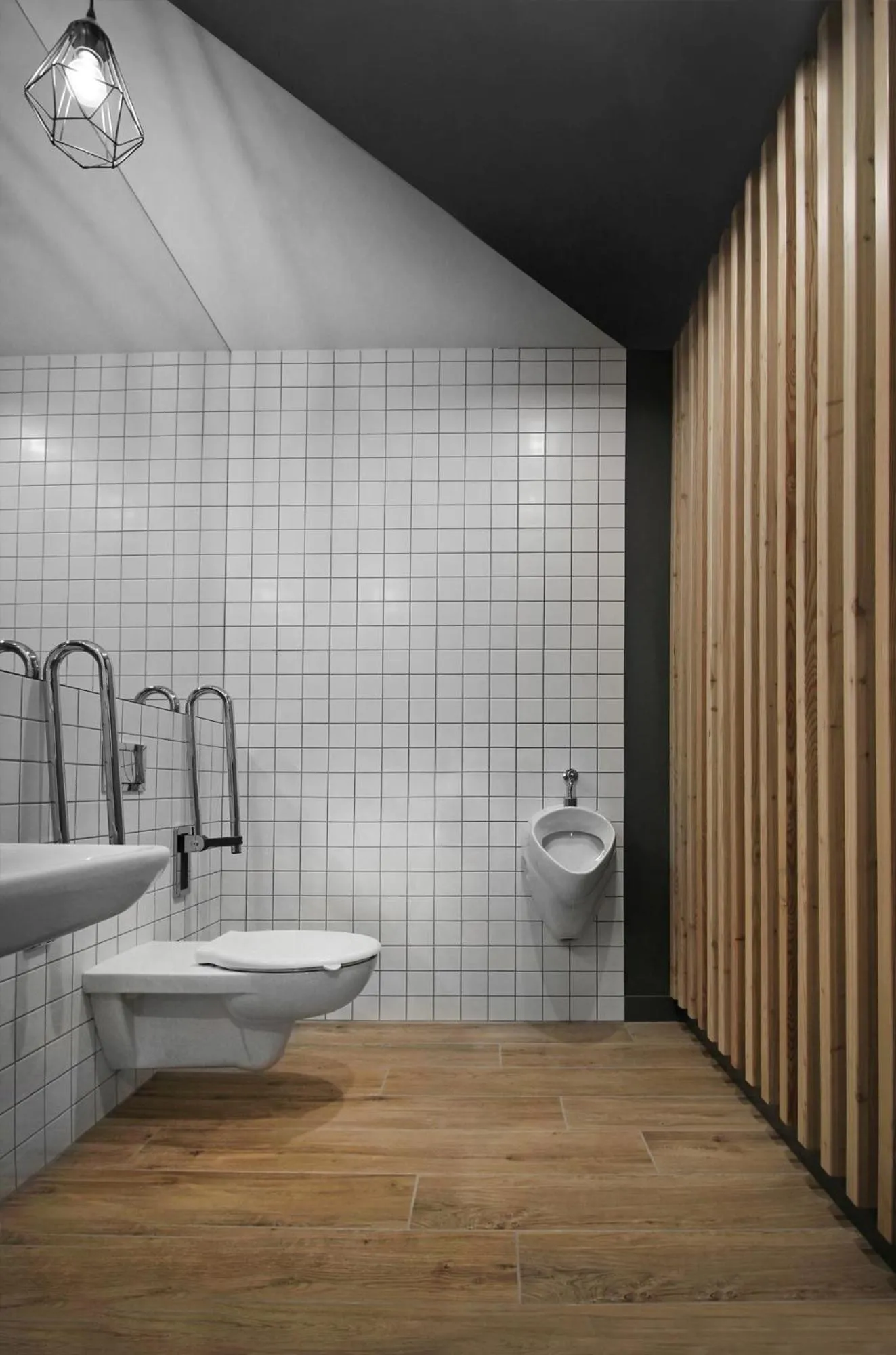 Toilet in Lemon Plaza Hotel