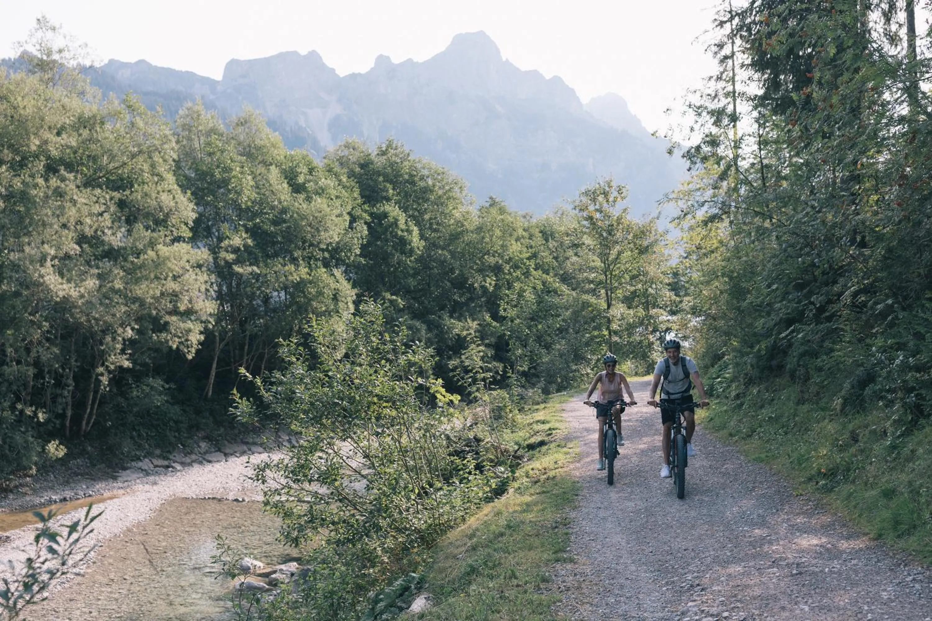People in Wellnesshotel ...liebes Rot-Flüh