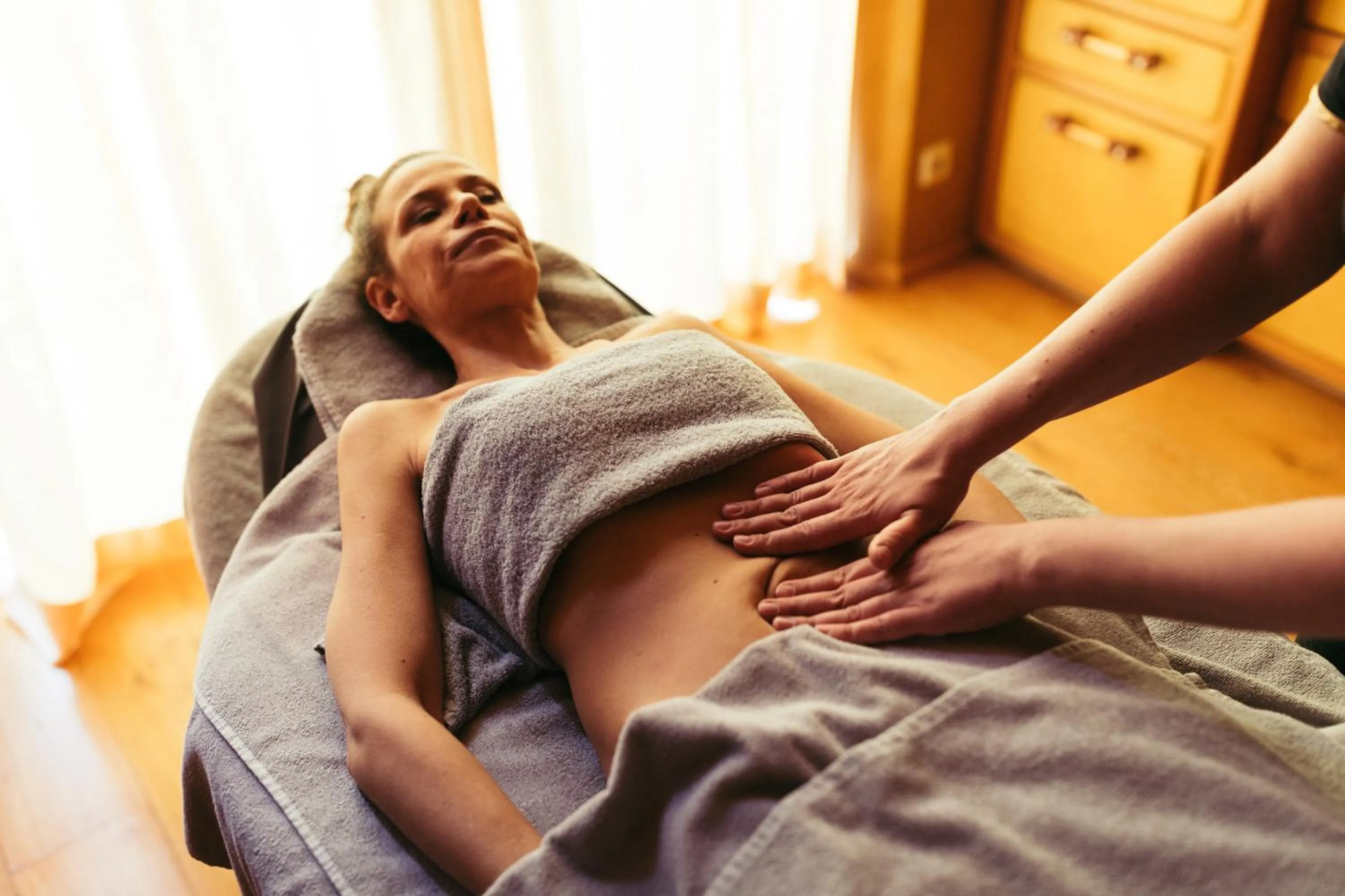 Massage in Wellnesshotel ...liebes Rot-Flüh