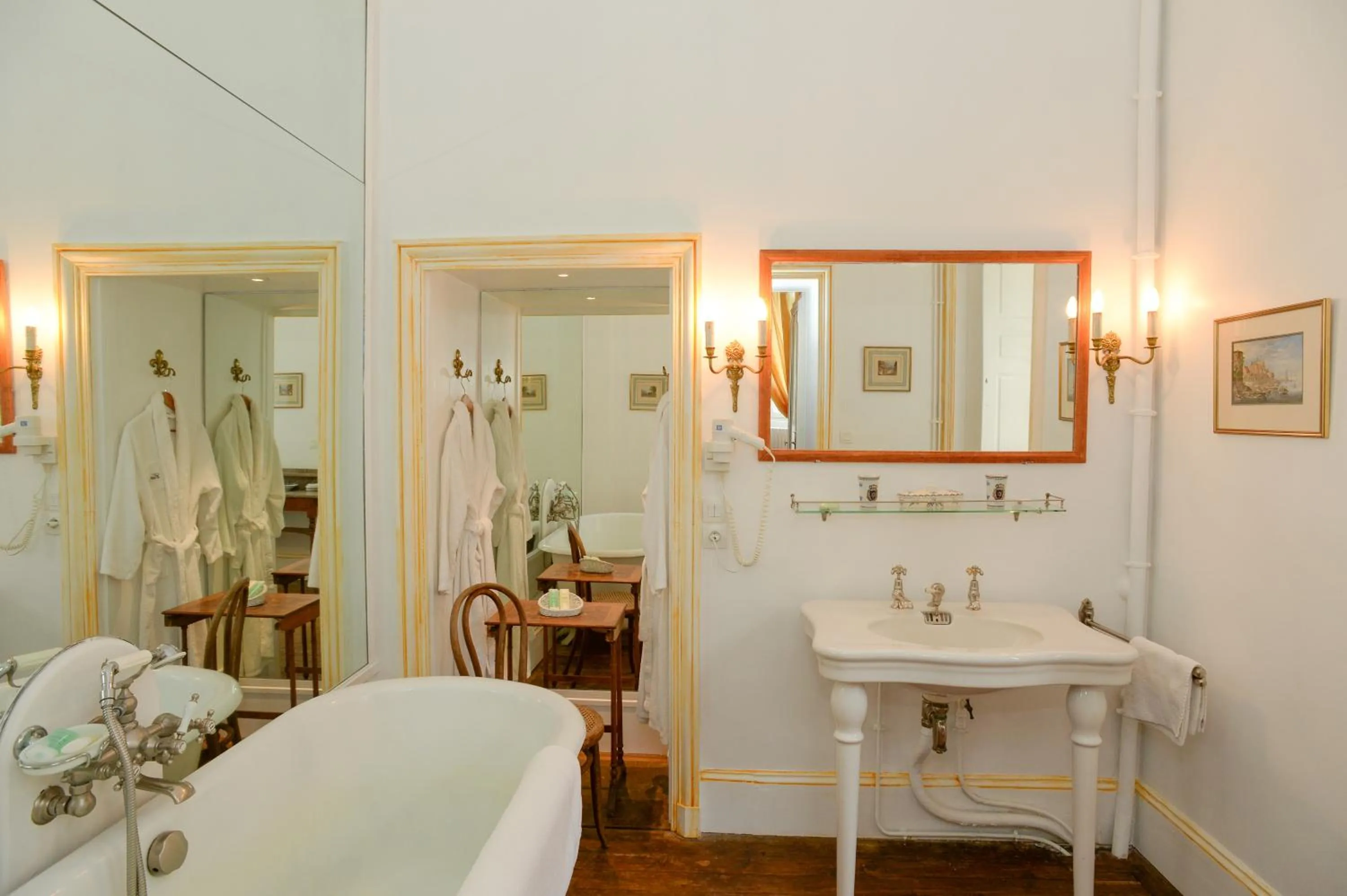Bathroom in Chateau de Canisy