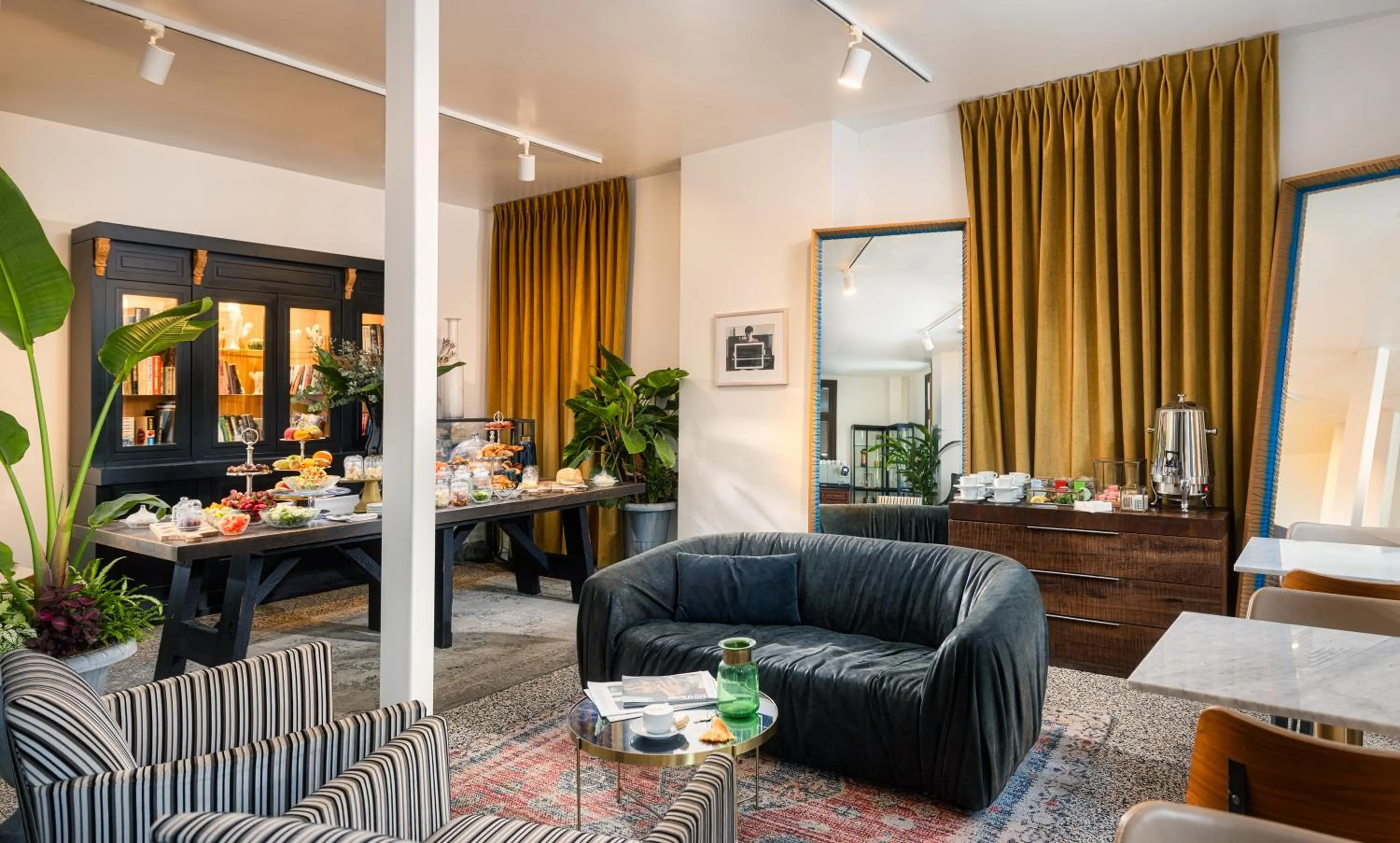 Lobby or reception in Villa Rothschild by Zvieli Hotels