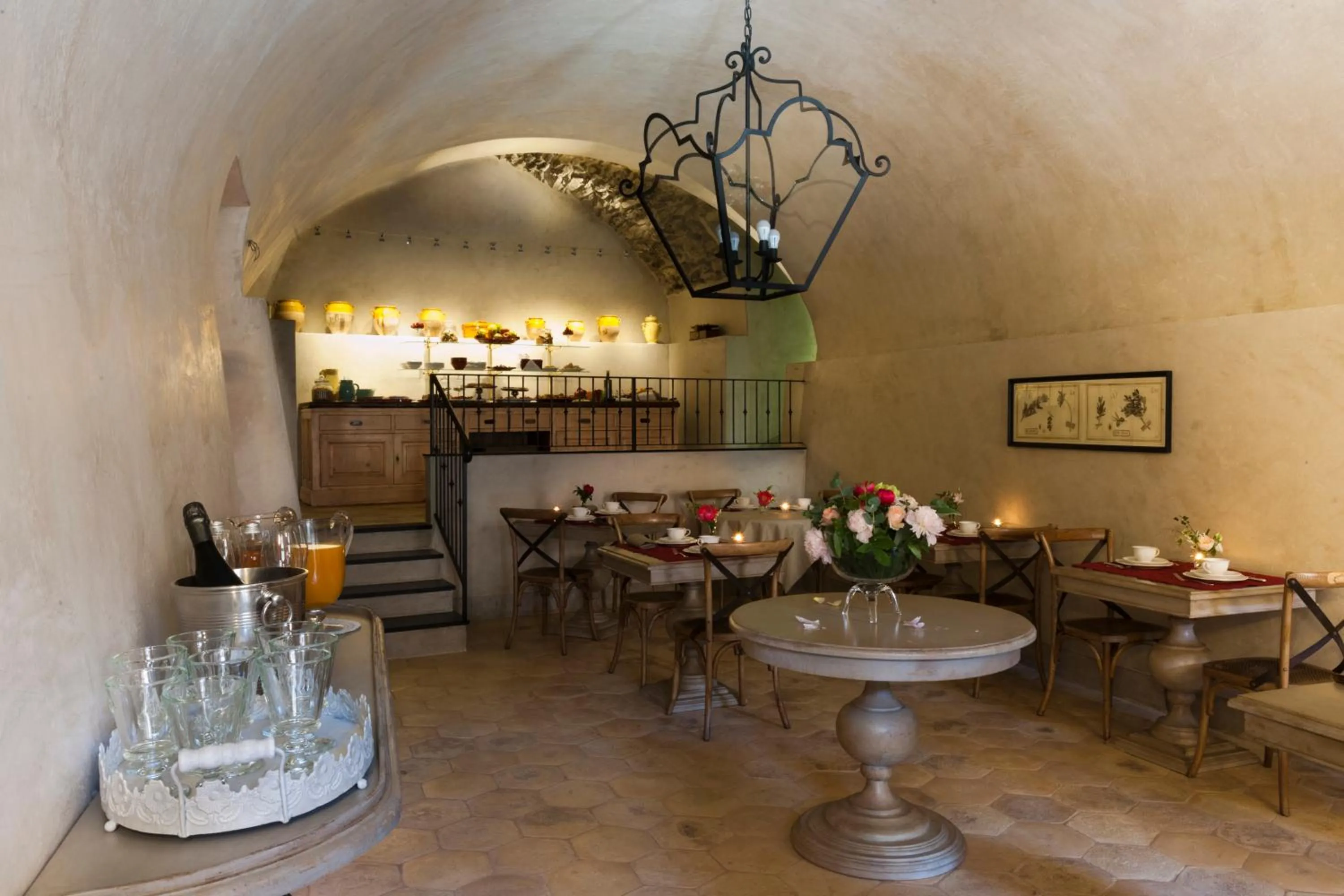 Restaurant/places to eat in Relais Del Maro