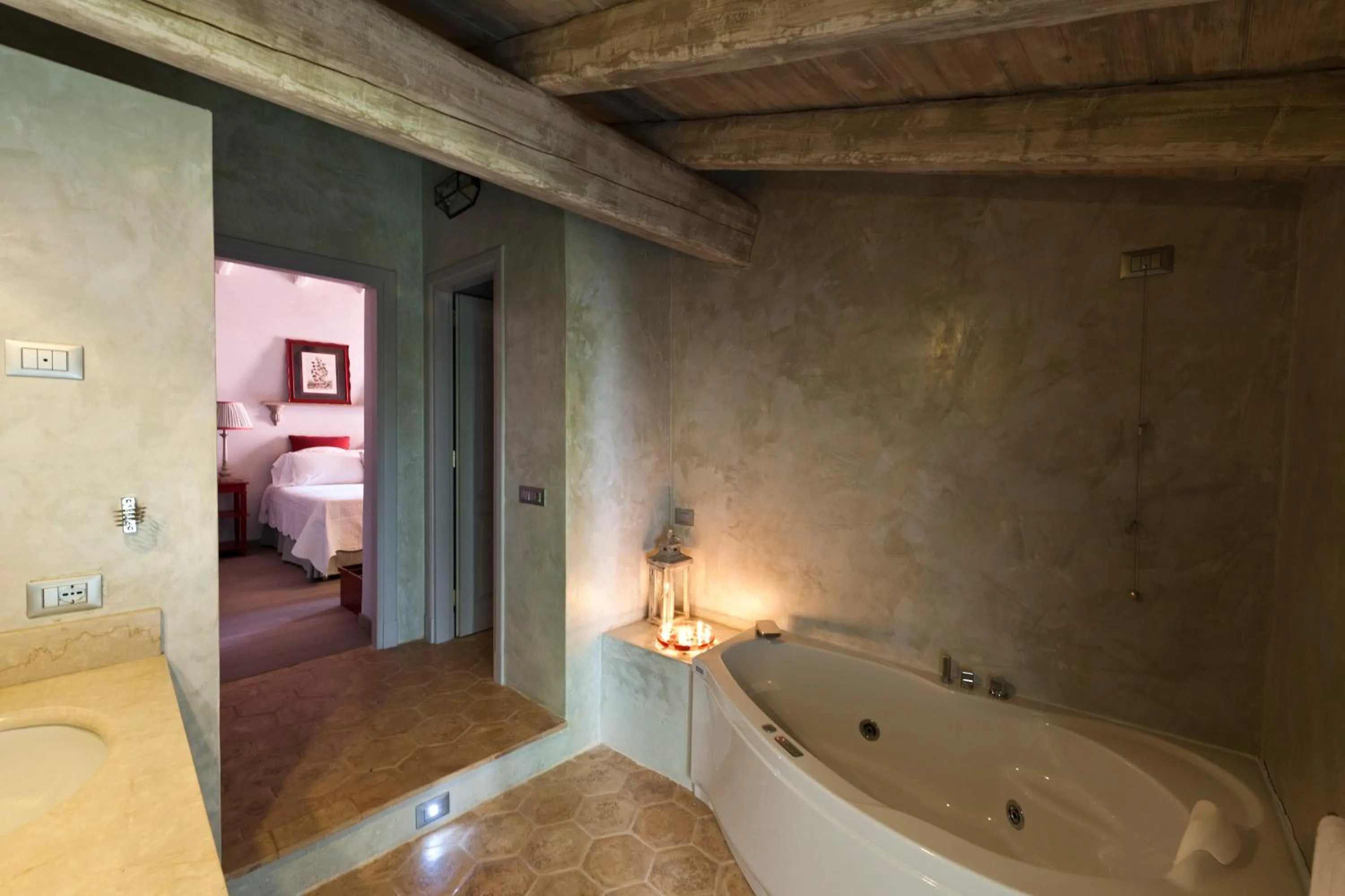 Bathroom, Bed in Relais Del Maro