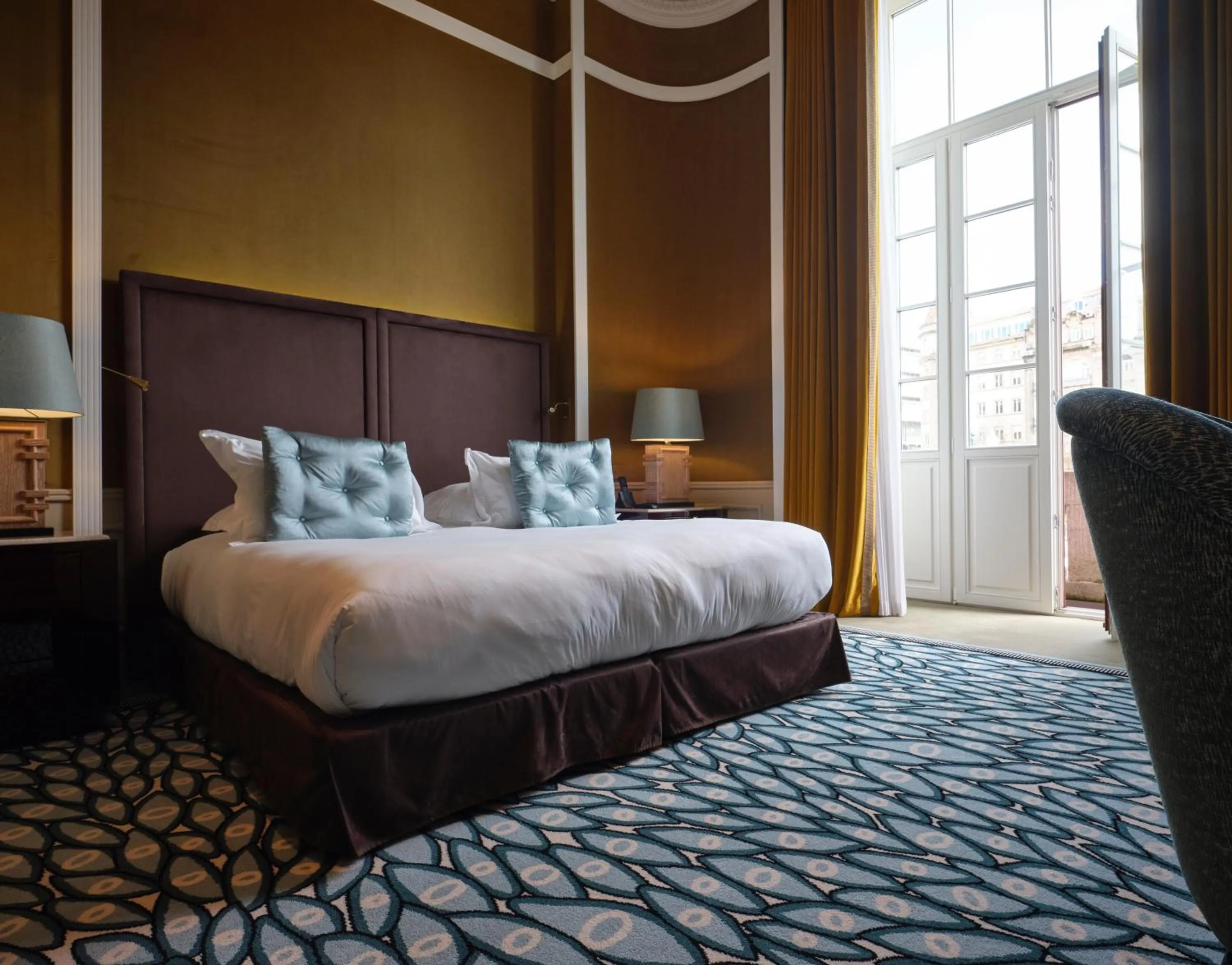 Bedroom, Bed in Maison Albar - Le Monumental Palace