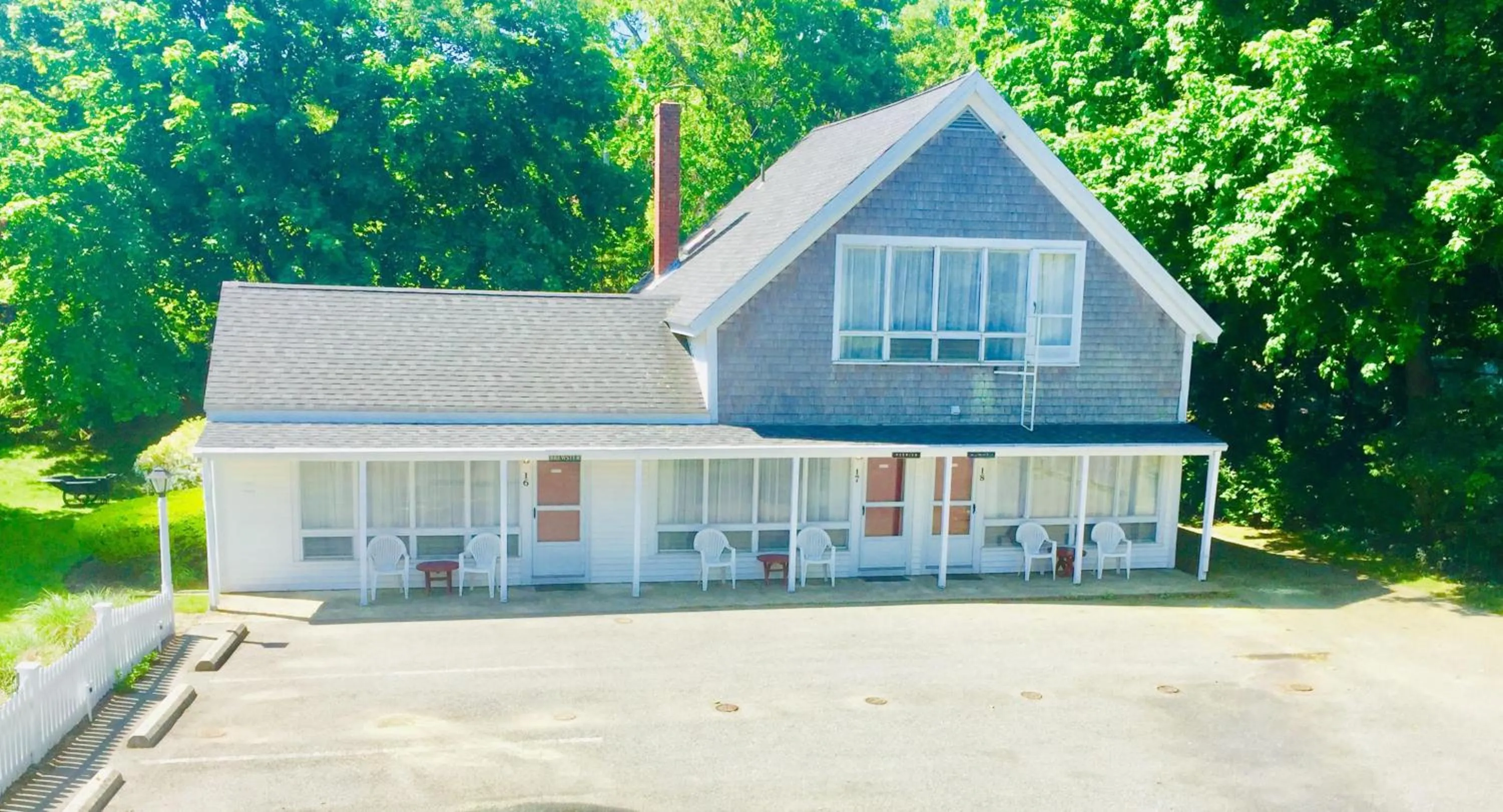 Property building in Sesuit Harbor House