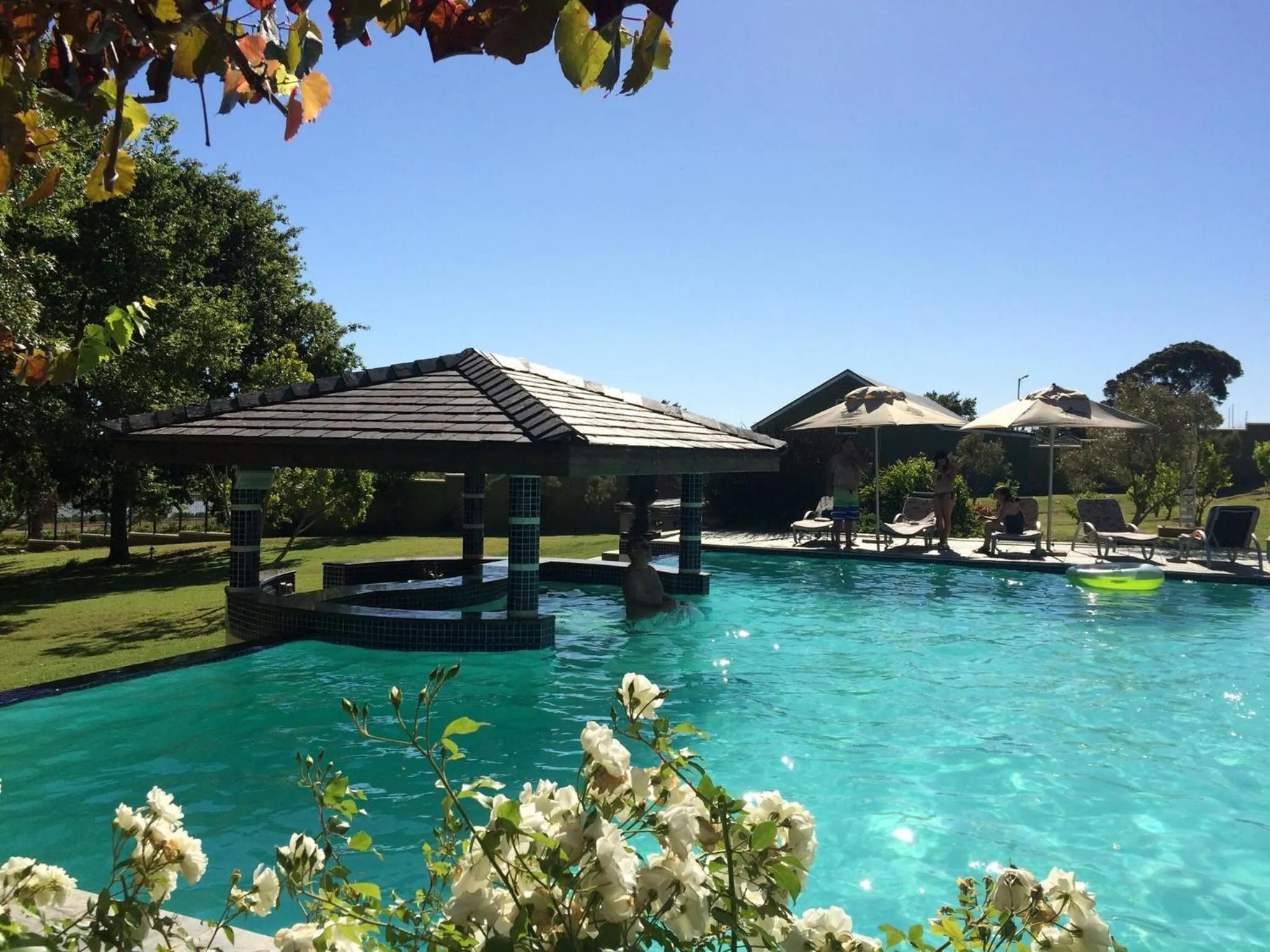 Swimming pool in Ridgemor Villa