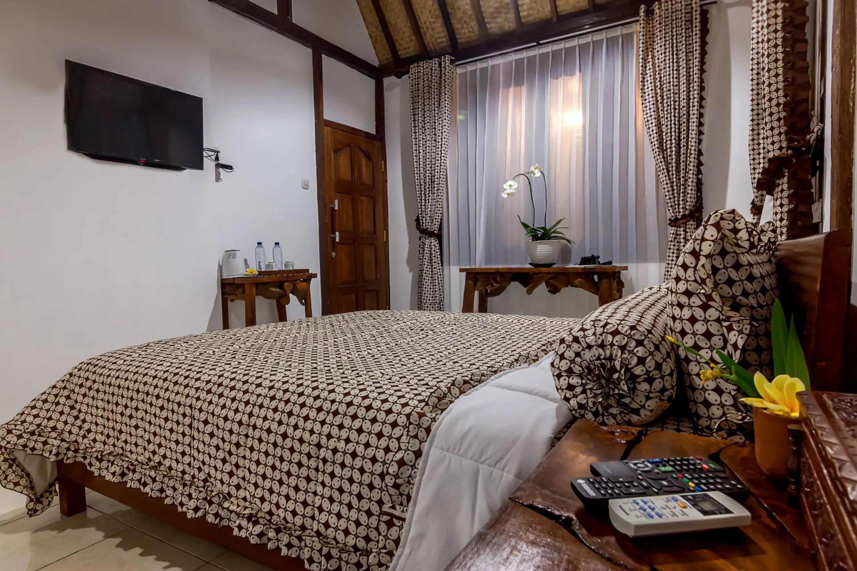 Property building, Bed in The Omah Borobudur