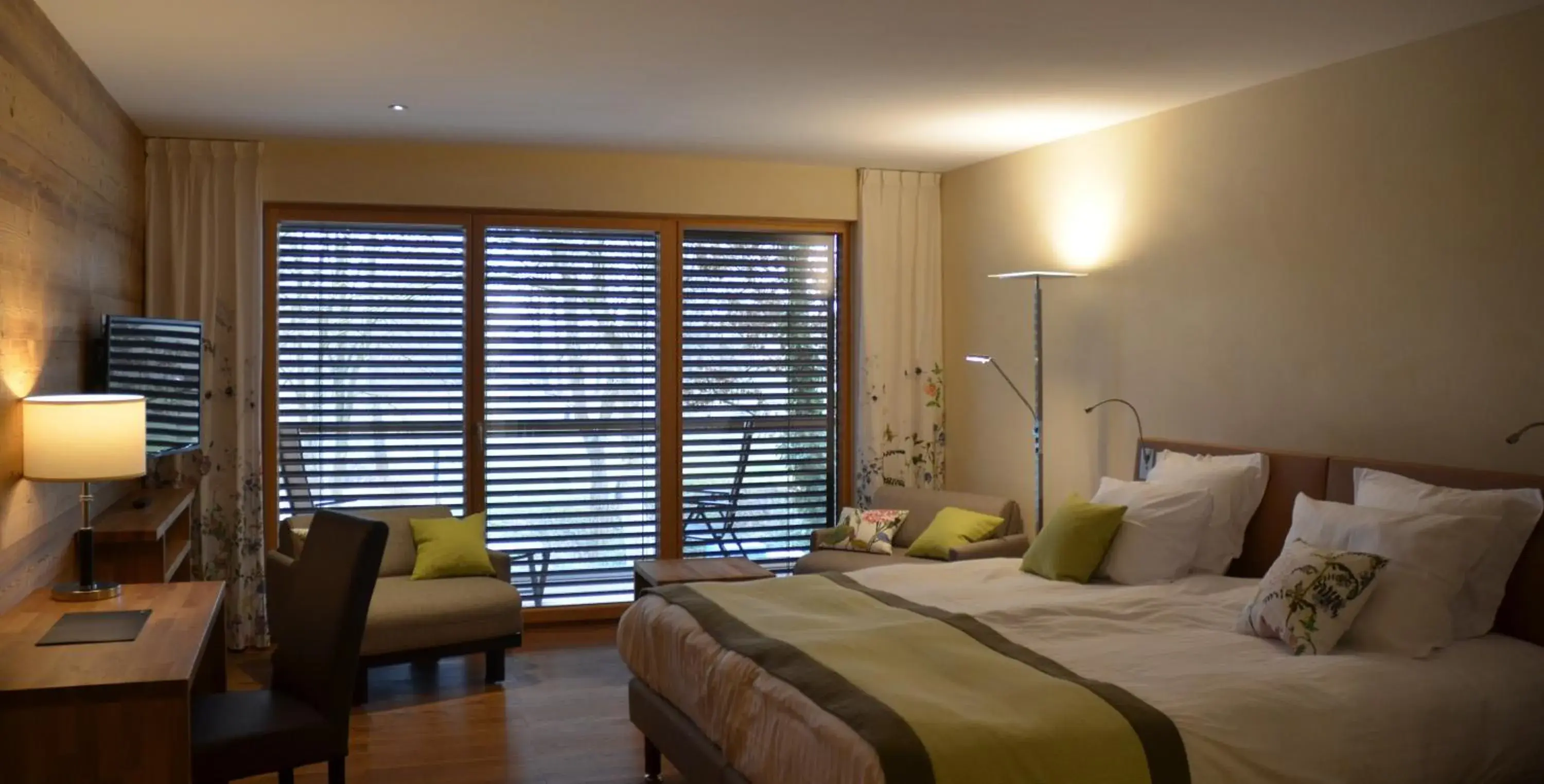 Triple Room - Disability Access in Hotel Le Caballin Triple Room - Disability Access in Hotel Le Caballin