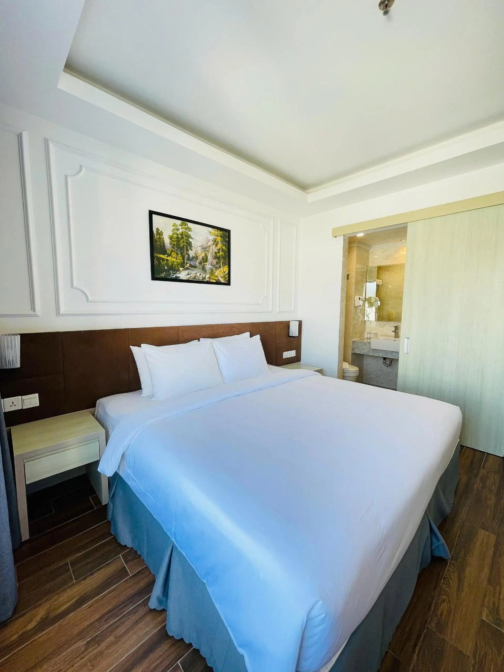 Bed in Hon Chong Retreat Hotel