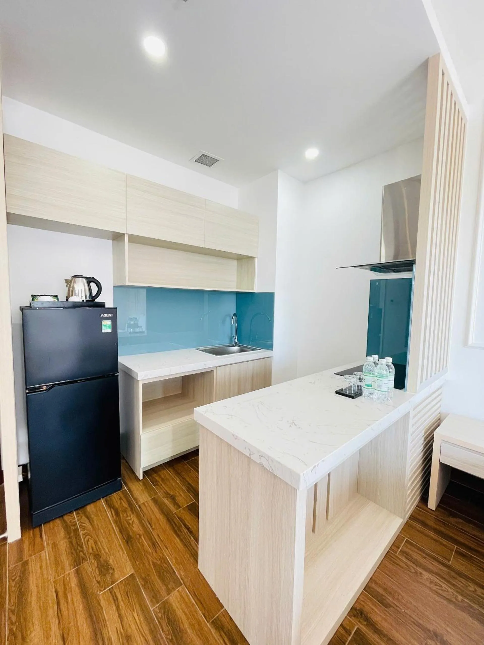 Kitchen or kitchenette, Bed in Hon Chong Retreat Hotel