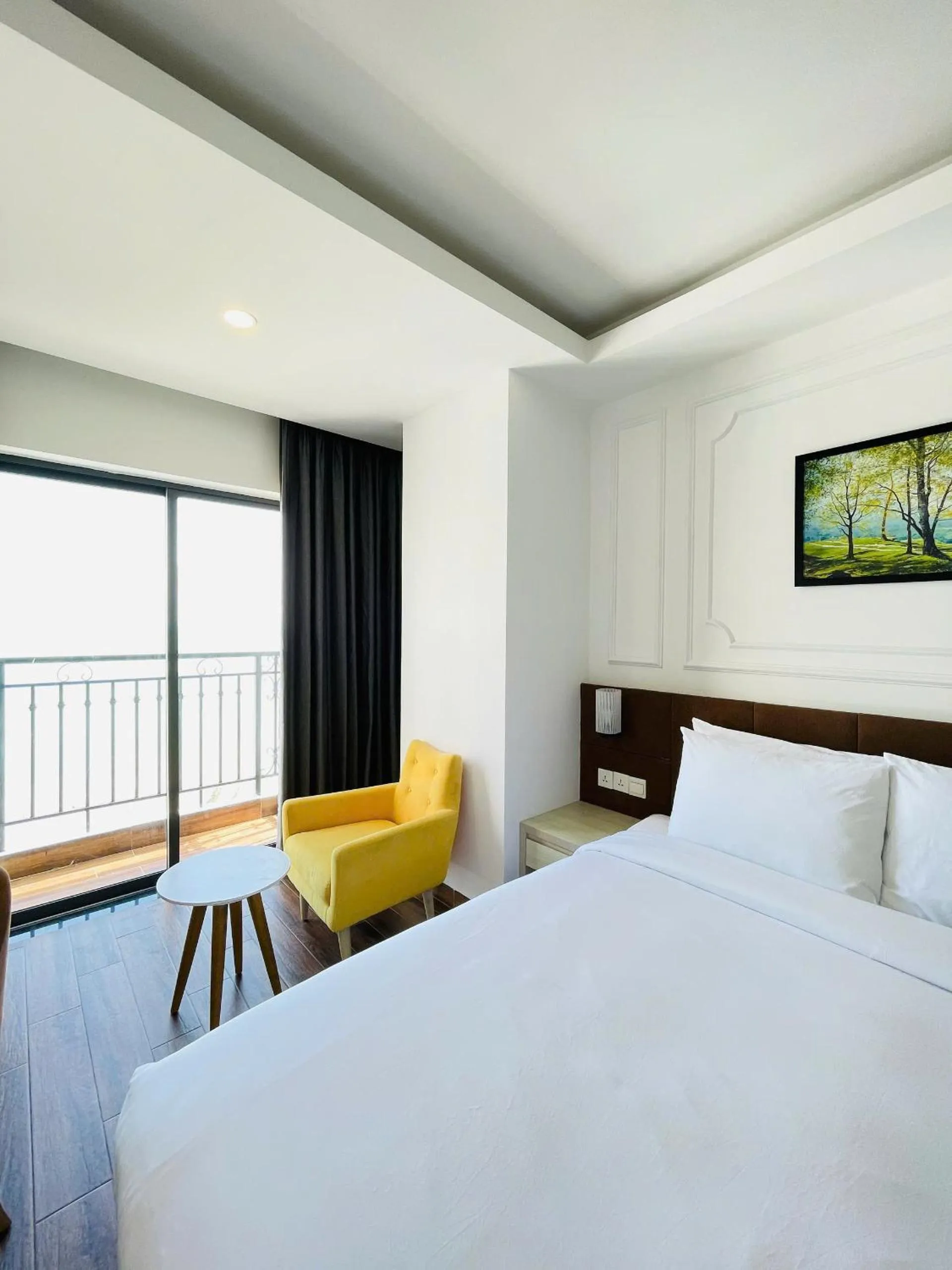 Bedroom, Bed in Hon Chong Retreat Hotel