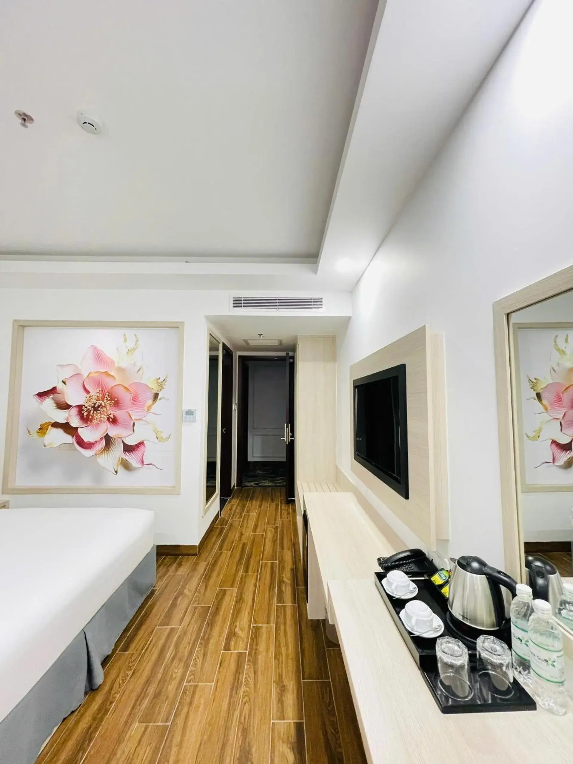 Superior King Room No Window in Hon Chong Retreat Hotel Superior King Room No Window in Hon Chong Retreat Hotel