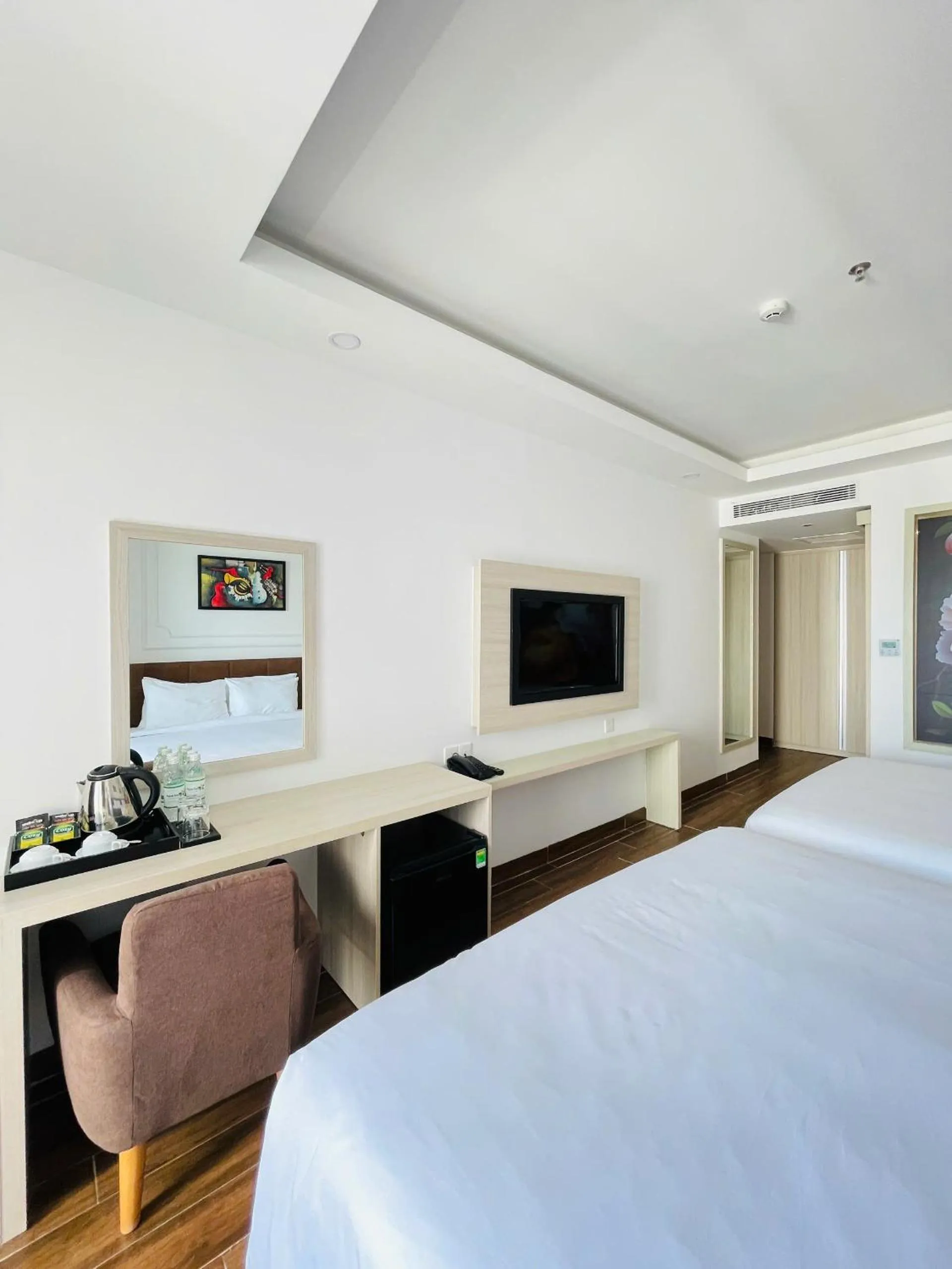 TV and multimedia, Bed in Hon Chong Retreat Hotel