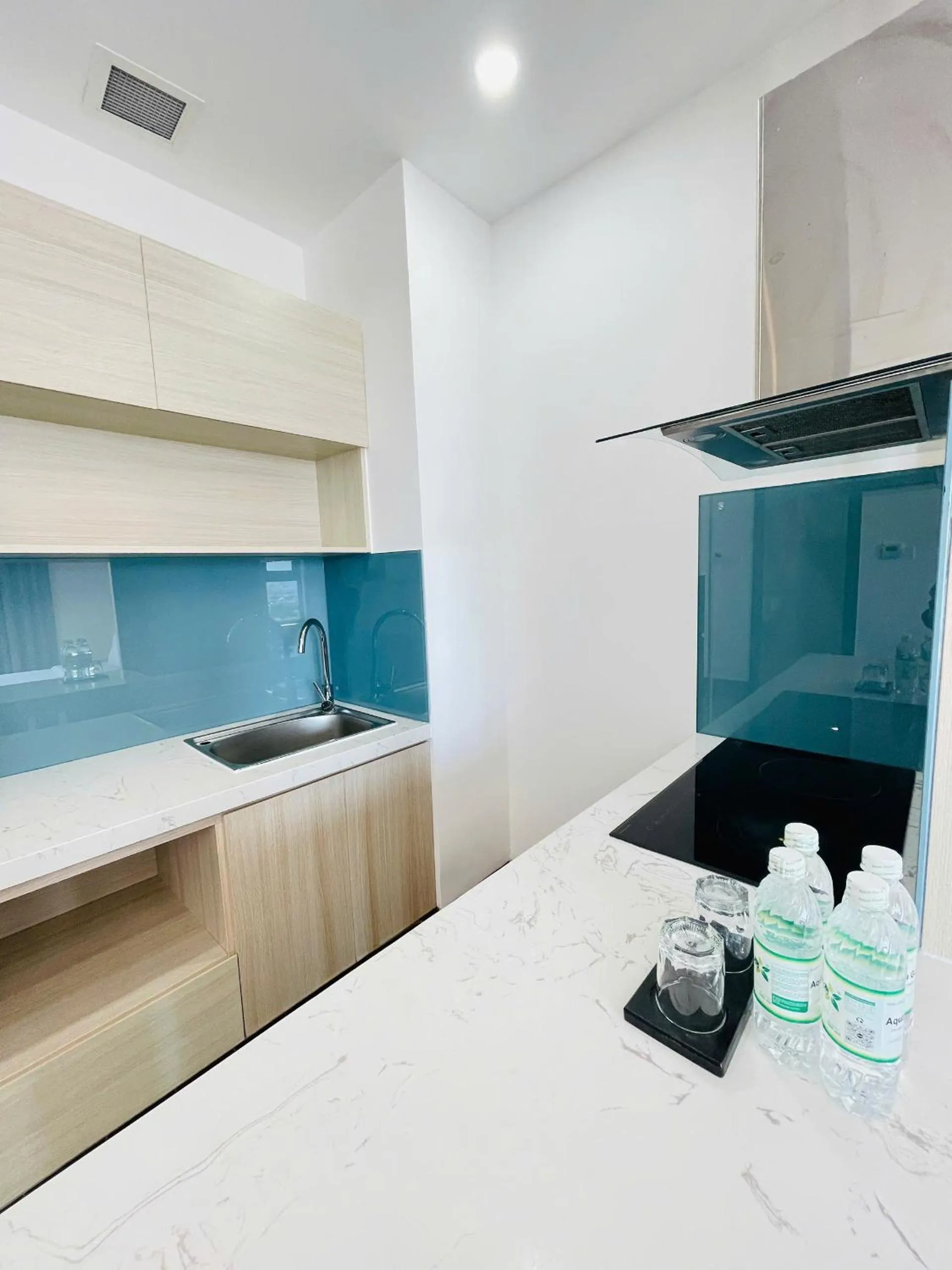 Kitchen or kitchenette in Hon Chong Retreat Hotel