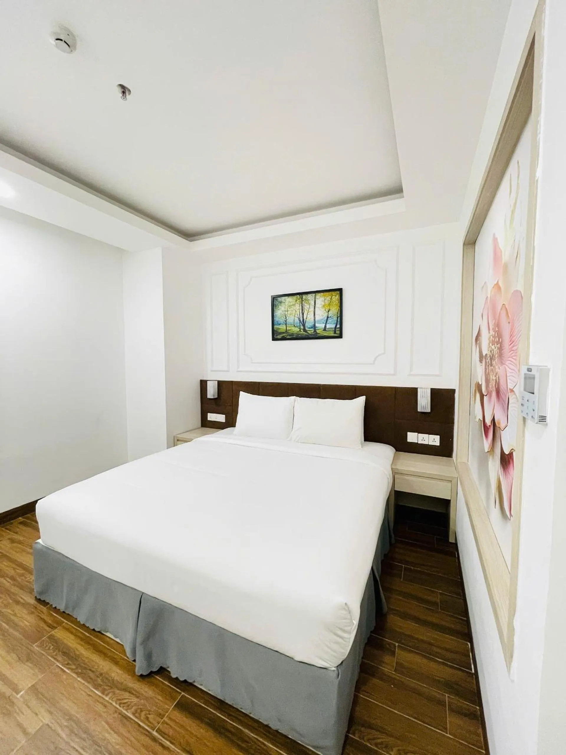 Bedroom, Bed in Hon Chong Retreat Hotel