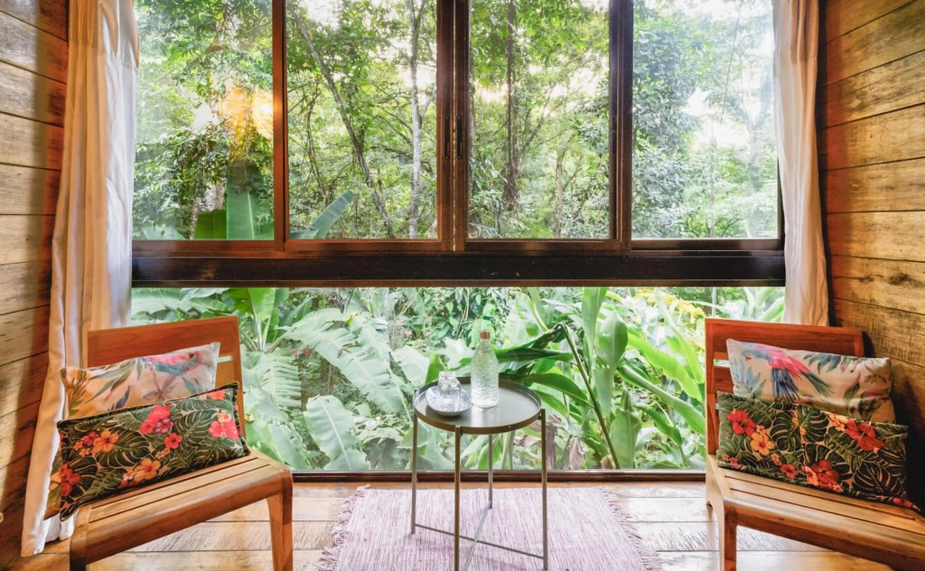 Patio in La Shamana - Ecological Concept in Jungle