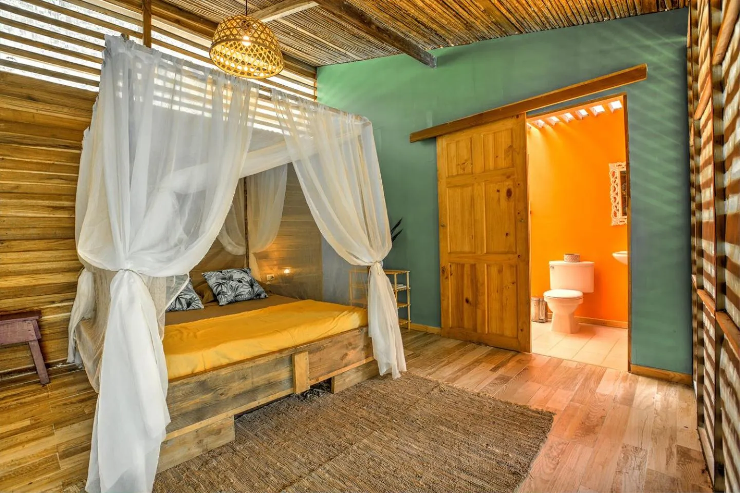 Bed in La Shamana - Ecological Concept in Jungle