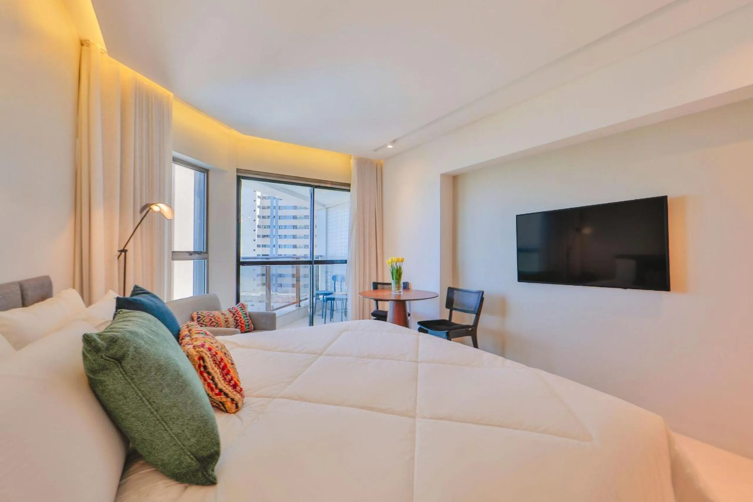 Bed in HY BEACH FLATS - INTERNATIONAL