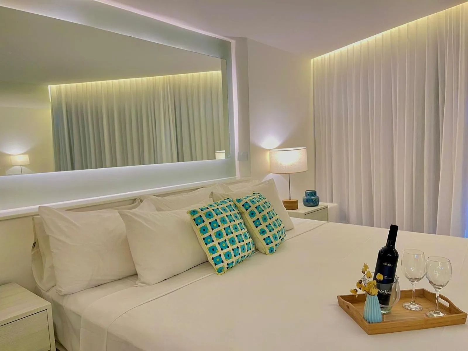 Bed in HY BEACH FLATS - INTERNATIONAL