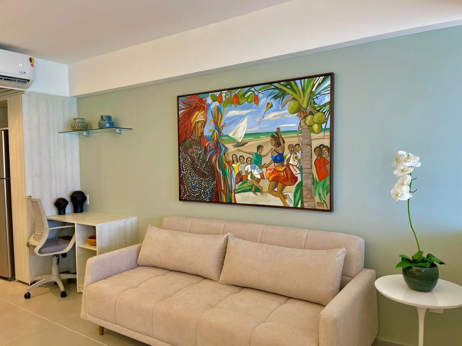 Decorative detail in HY BEACH FLATS - INTERNATIONAL