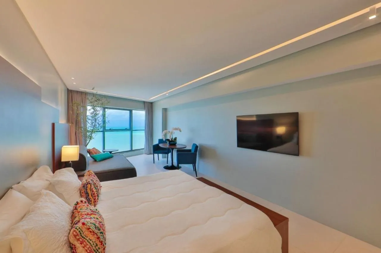 Photo of the whole room, Bed in HY BEACH FLATS - INTERNATIONAL