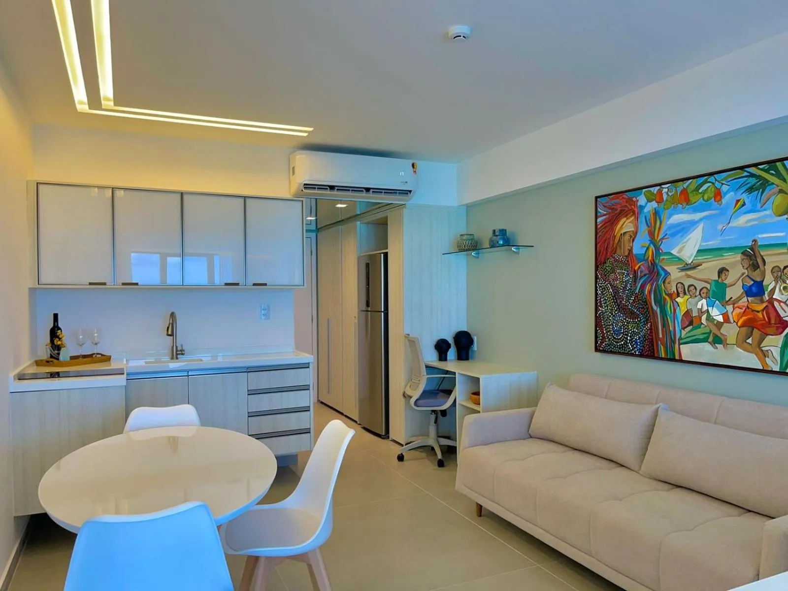 Kitchen or kitchenette in HY BEACH FLATS - INTERNATIONAL