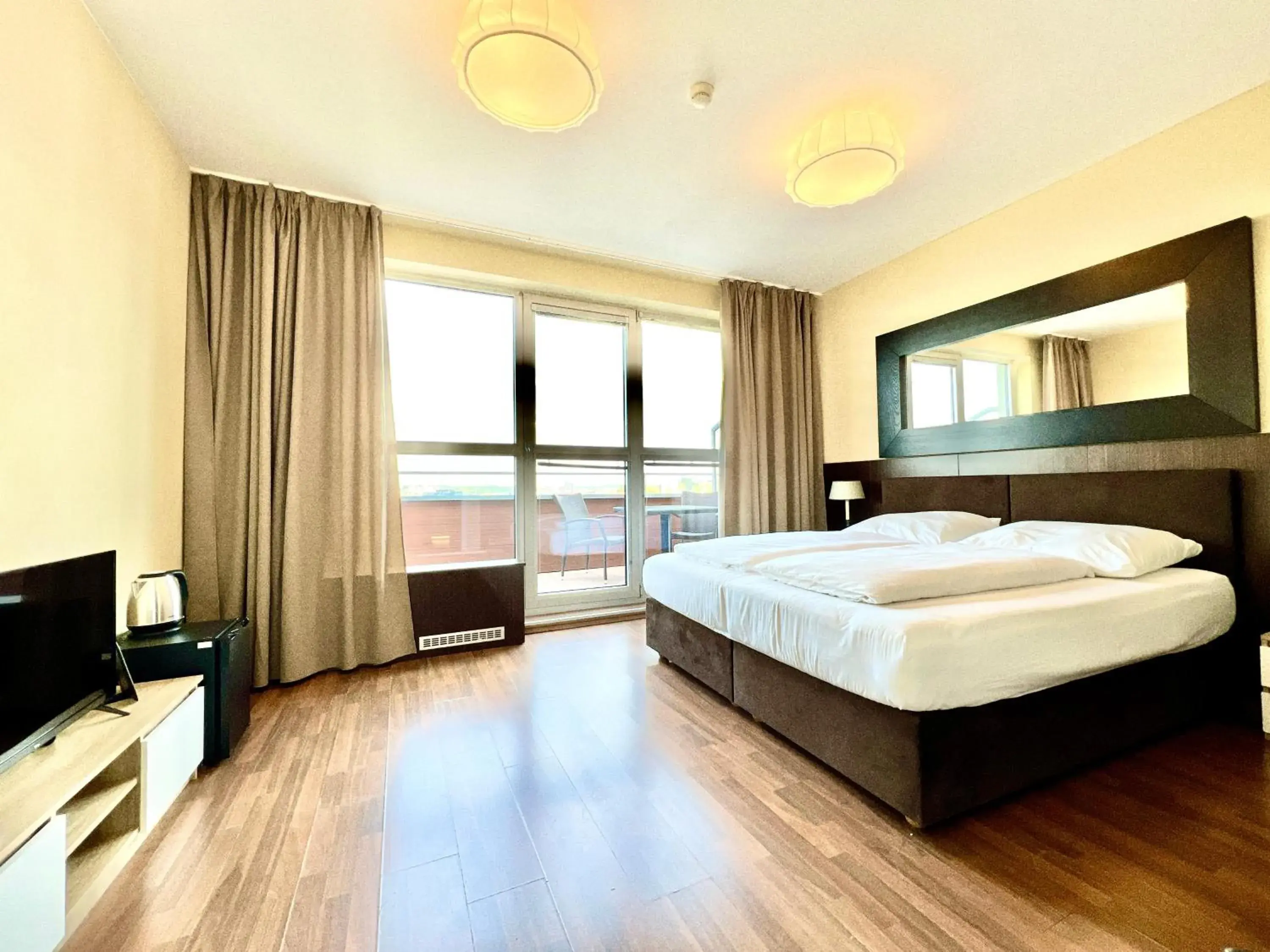 Double or Twin Room with Balcony in Balu Apartments Double or Twin Room with Balcony in Balu Apartments