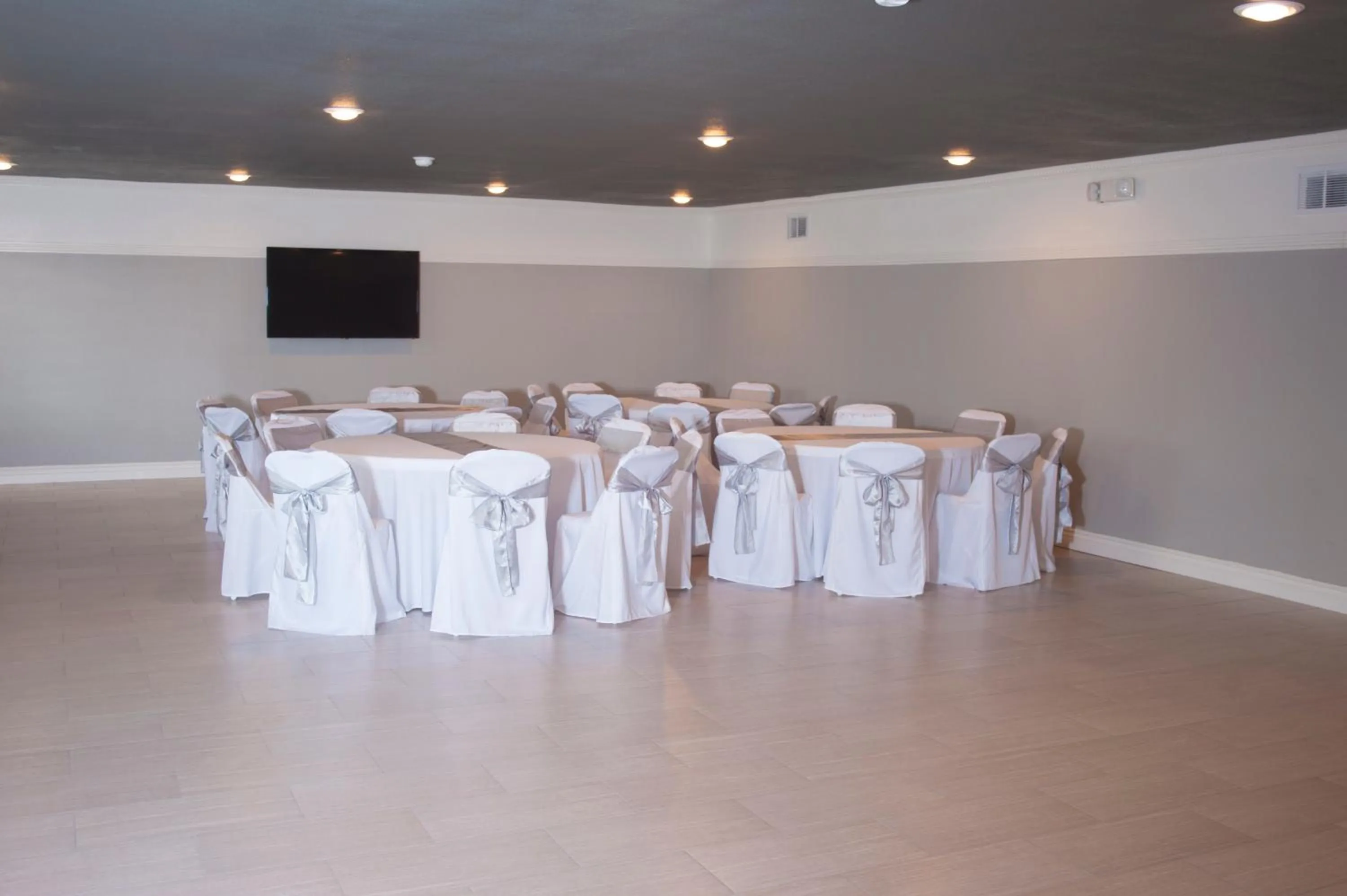 Banquet/Function facilities in Motel 6-Palestine, TX