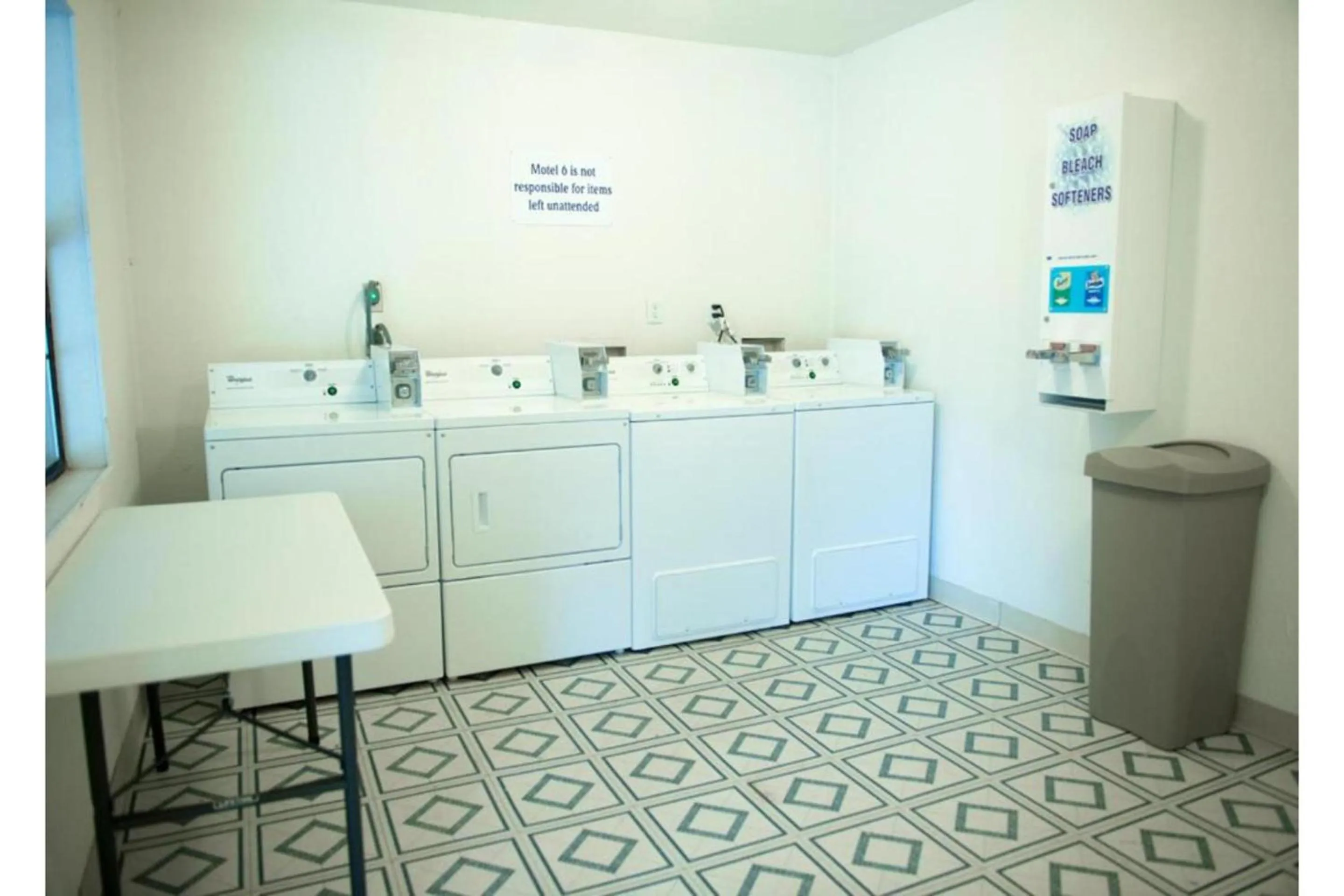 washing machine in Motel 6-Palestine, TX