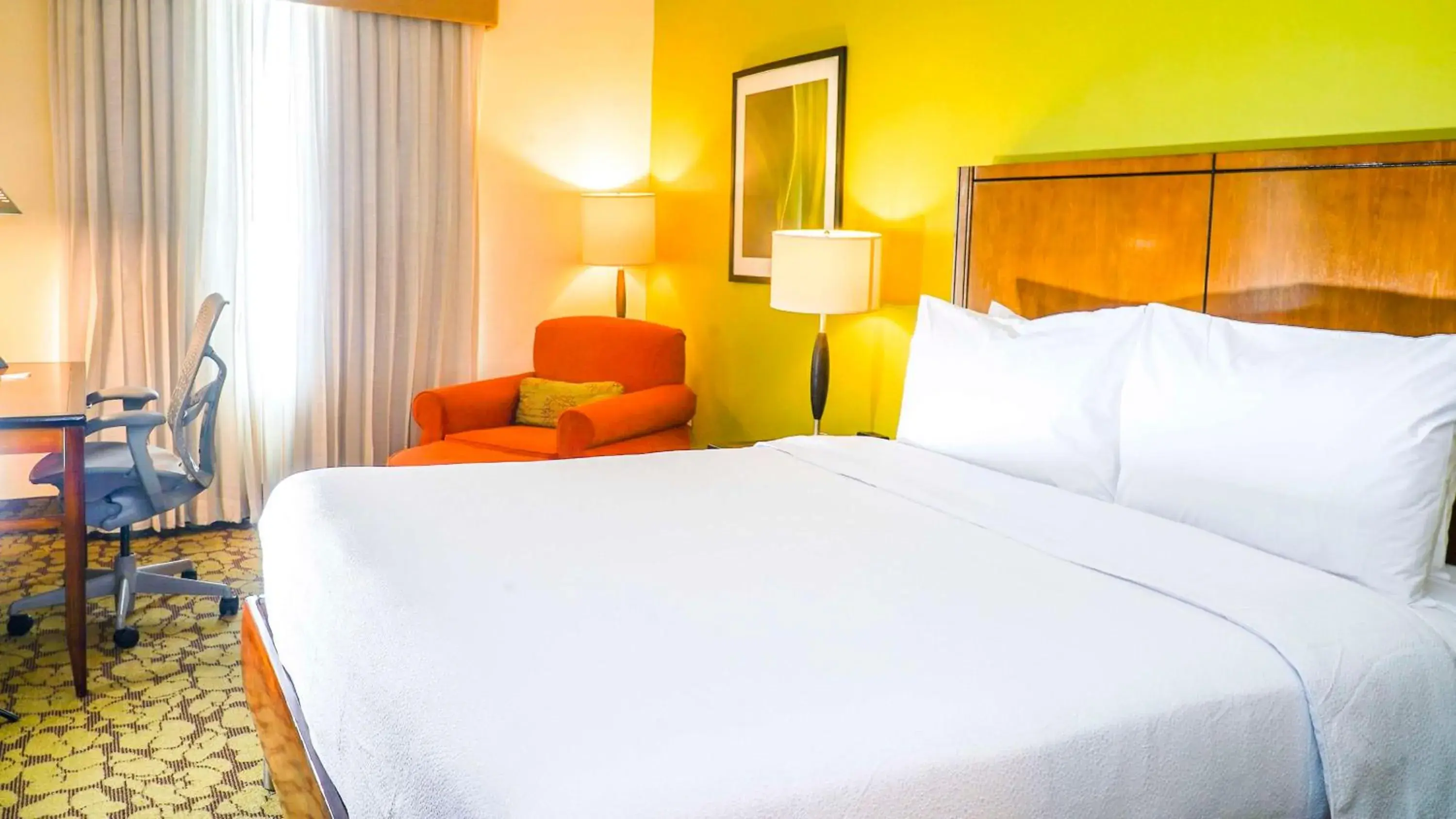 King Room with Roll-In Shower - Mobility Access in Hilton Garden Inn Panama City Downtown, Panama King Room with Roll-In Shower - Mobility Access in Hilton Garden Inn Panama City Downtown, Panama