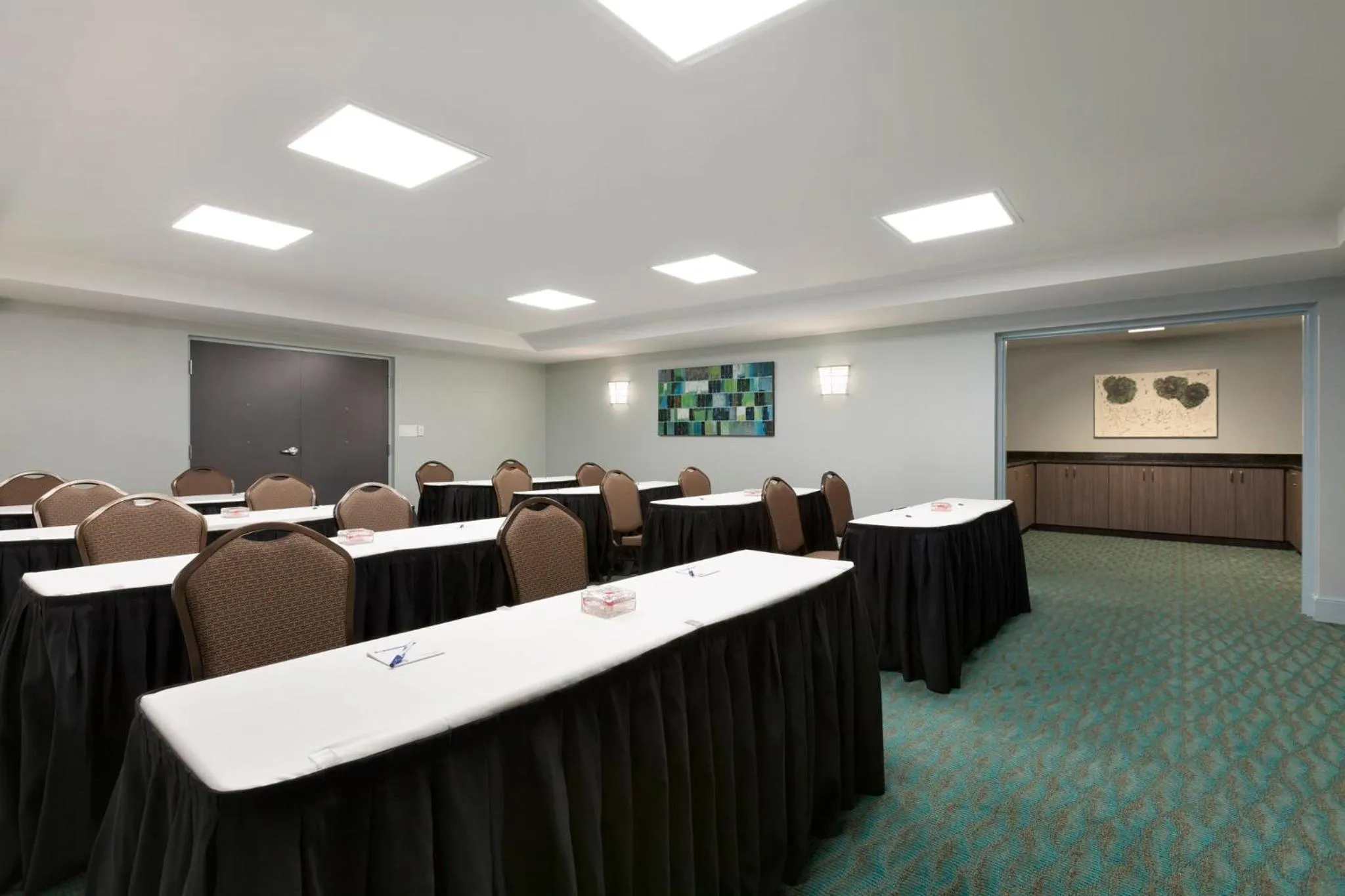 Meeting/conference room in Holiday Inn Express Williamsburg North by IHG