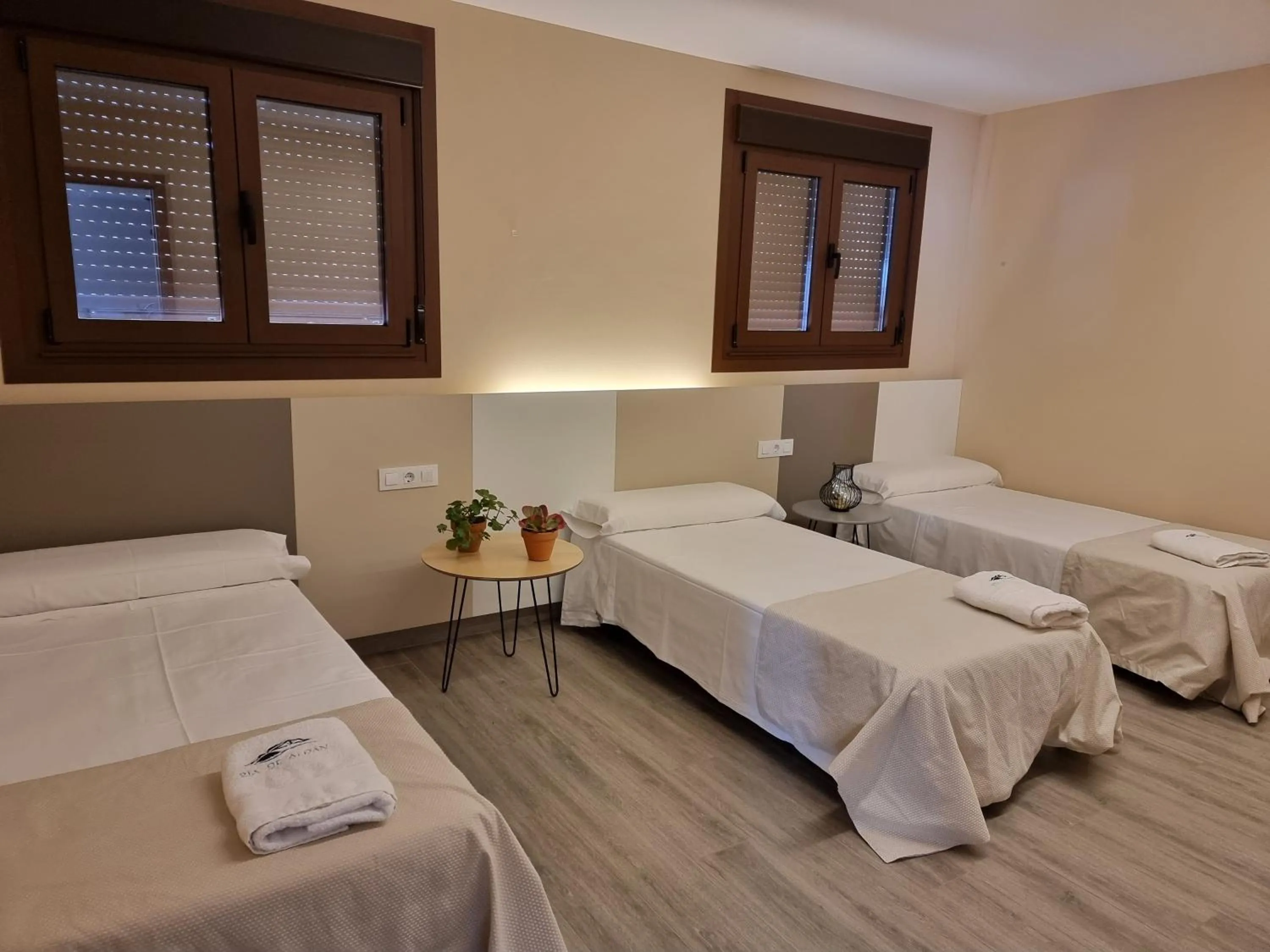 Bedroom, Bed in Apartamentos Ria de Aldan